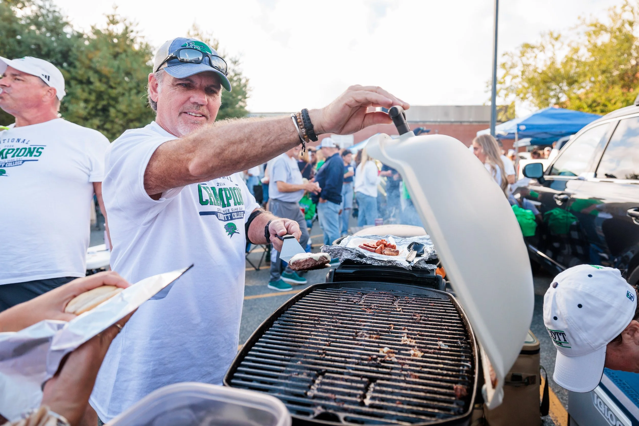 09-28-2024_NG_Fans and Tailgating215.JPG