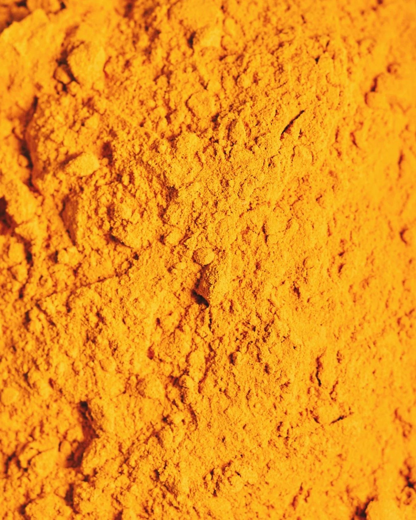 What is Coenzyme Q10?

Coenzyme Q10, also known as CoQ10, is a naturally occurring antioxidant found within the skin &mdash; quiet, essential, and deeply intelligent.

It plays a role in helping the skin protect itself from oxidative stress: the ever
