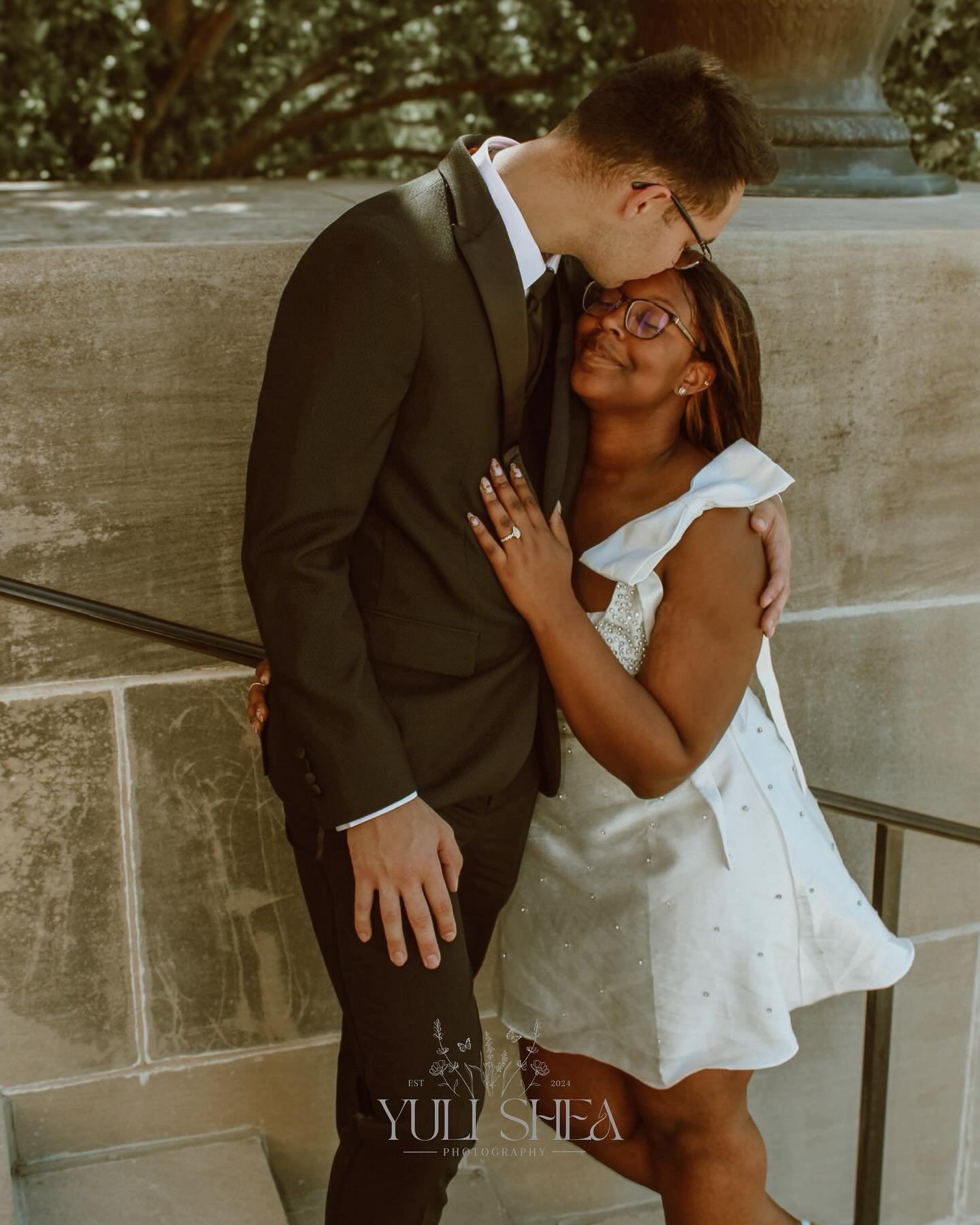 What if your photos felt as real as your love? That&rsquo;s the story I&rsquo;m honored to tell through each photo.

I&rsquo;m so excited to share a deeper look into this recent gallery session at the Nelson-Atkins Museum in KC. It was an absolute pr