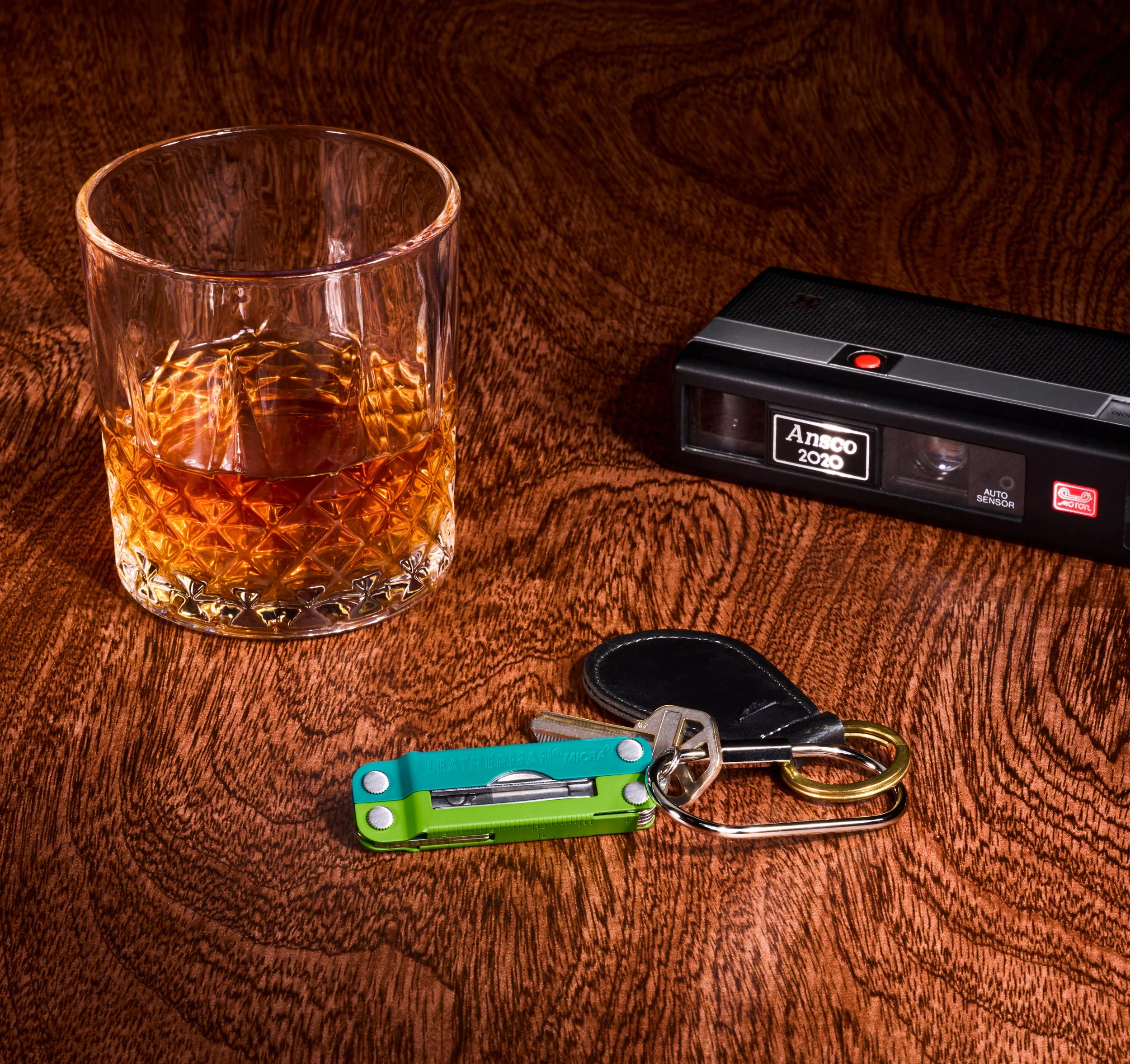 Micra_TealTwist_Stilllife_isolate-sm.jpg