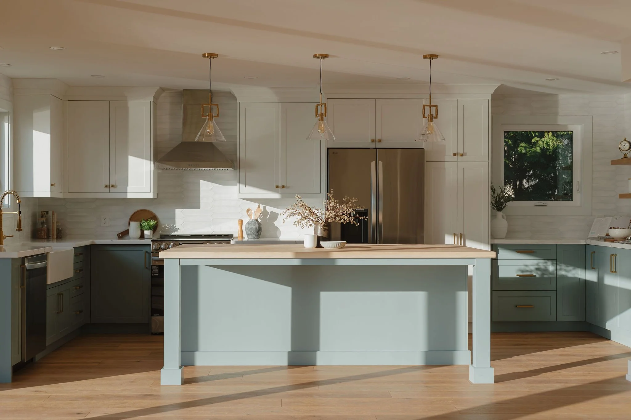 LAKE ONTARIO - KITCHEN