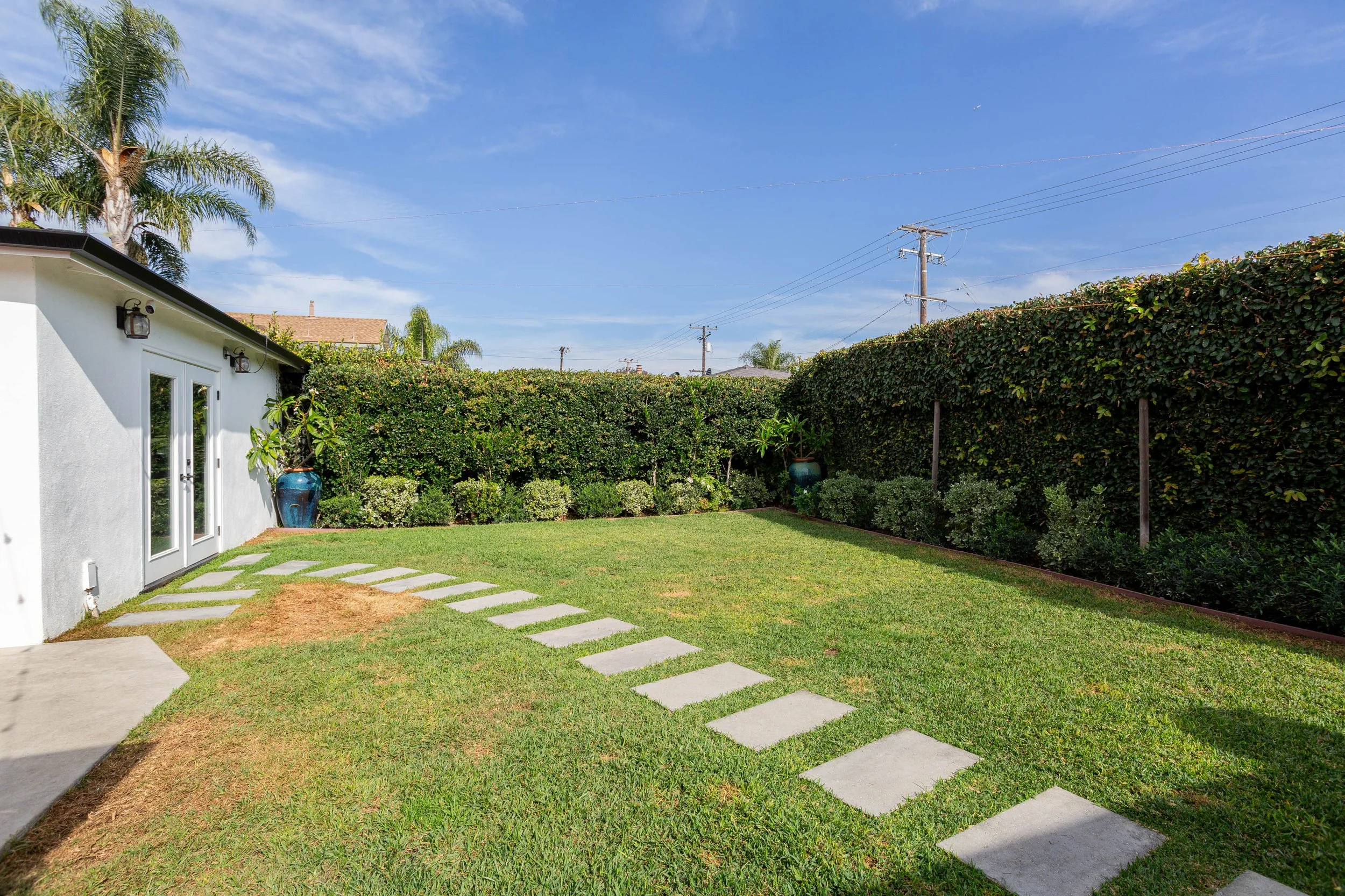 394 E 20th St MLS-8.jpg