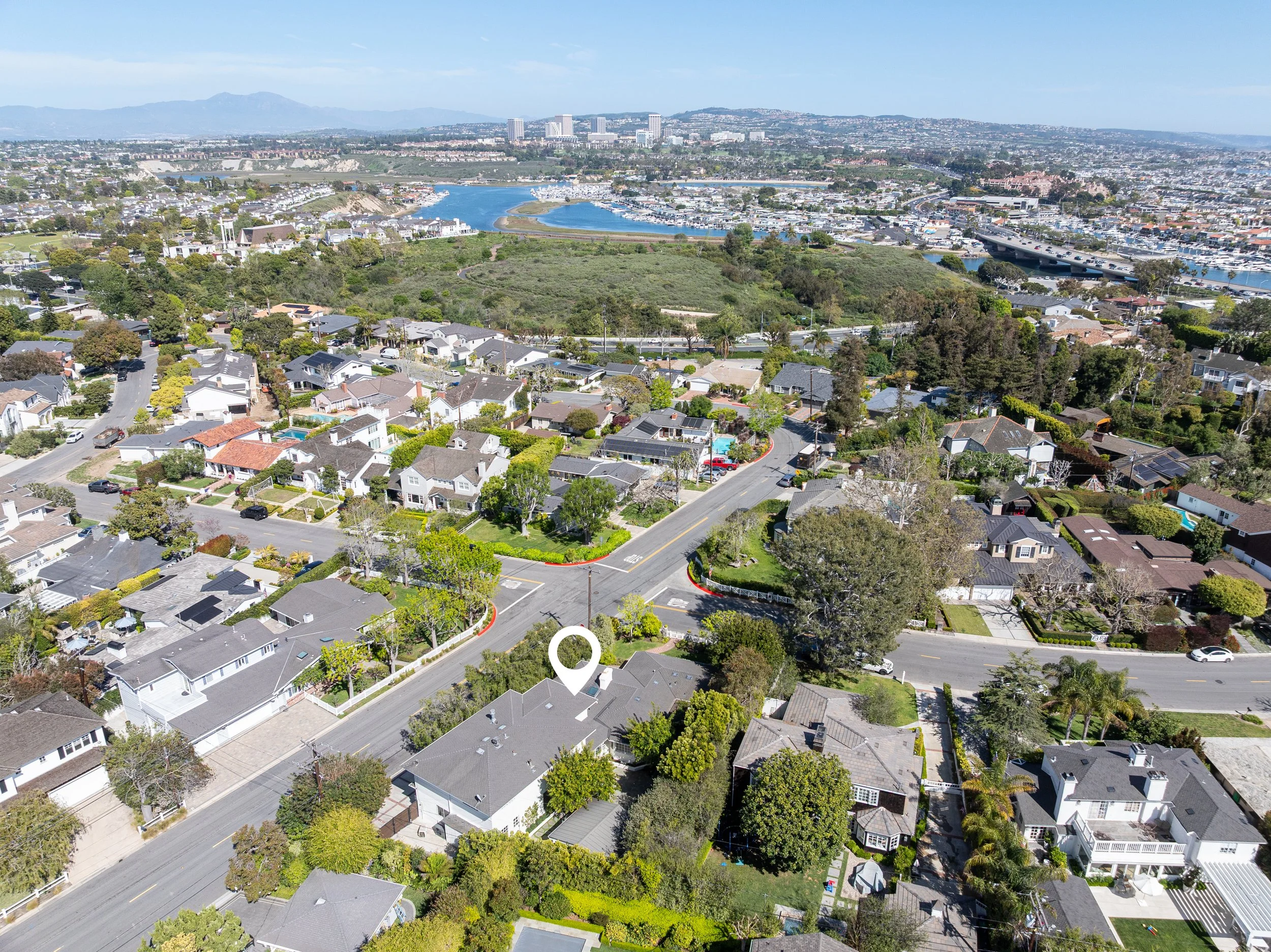 515 Kings Pl MLS-5.jpg