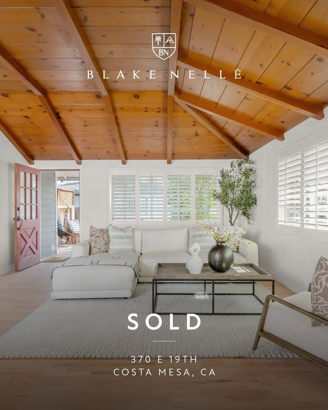 Sold | 370 E 19th St, Costa Mesa, CA 📍

When a good friend referred me to these amazing new clients I knew we were going to get down to business. They knew they wanted to be in Eastside Costa Mesa and were laser focused on taking advantage of the ho