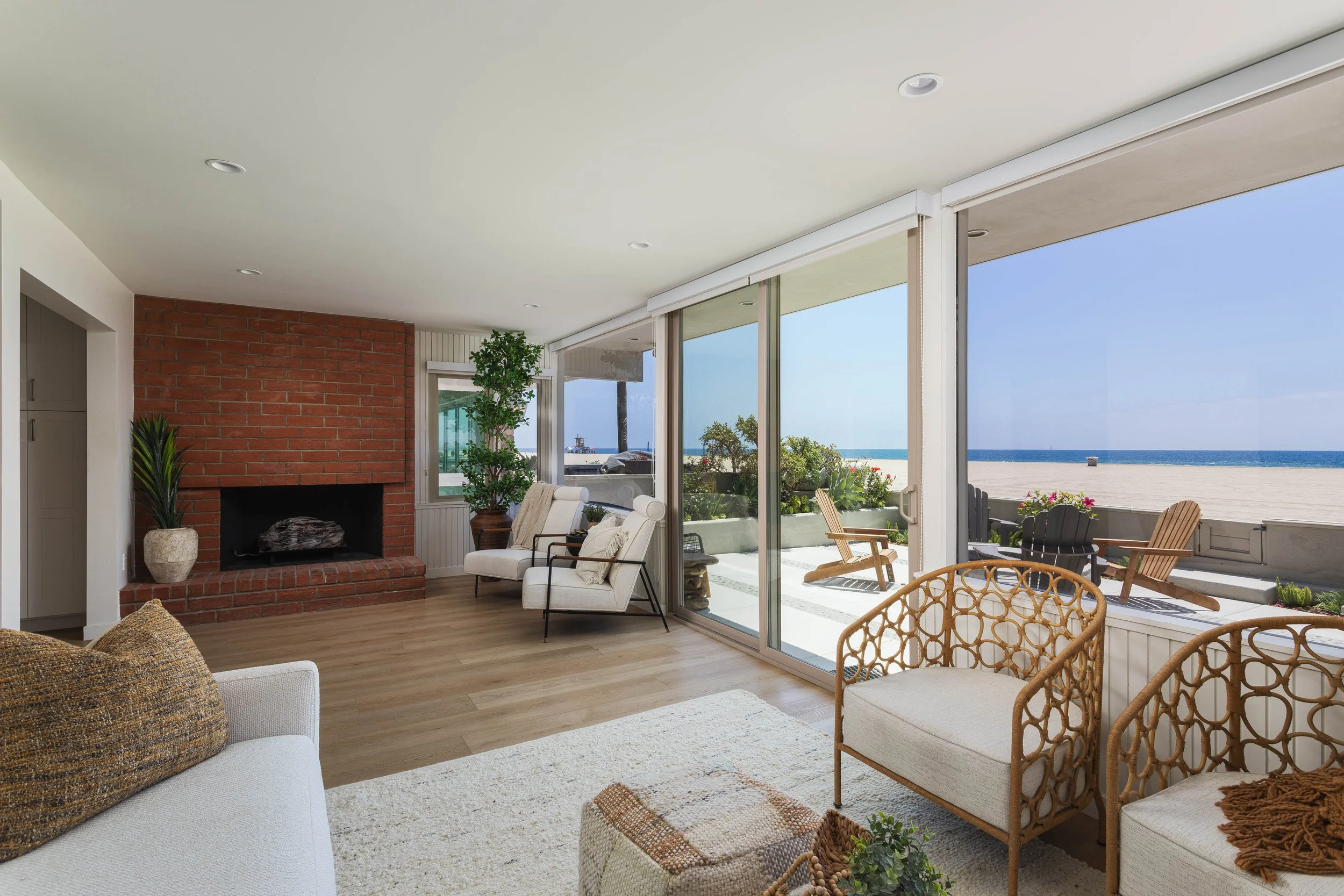 6704 W Ocean Front MLS-7.jpg