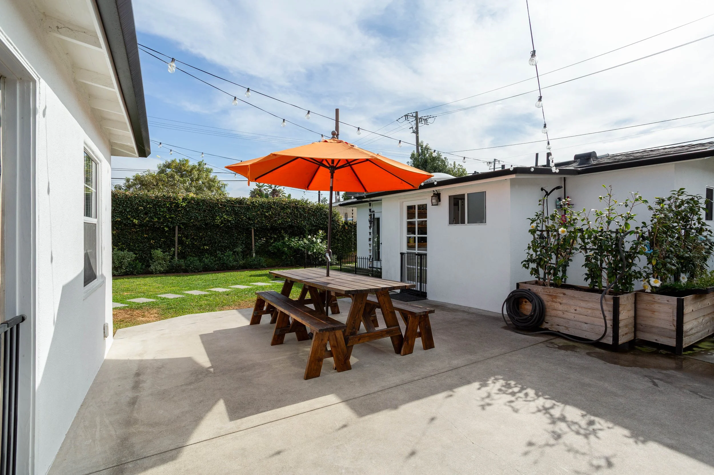 394 E 20th St MLS-10.jpg