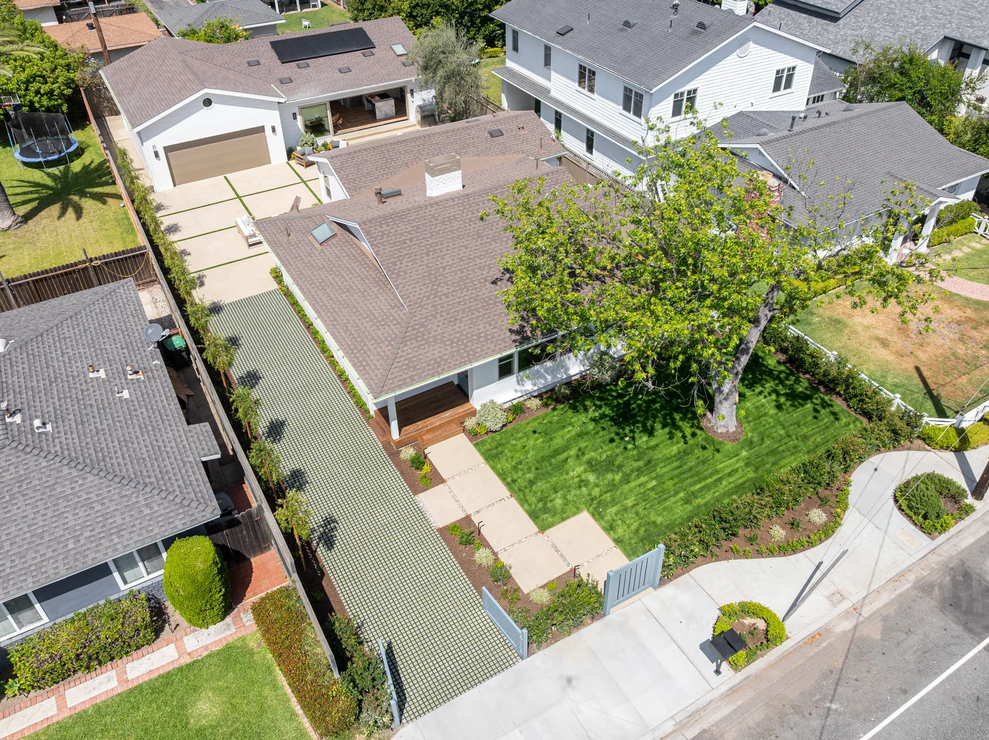 212 E 19th St MLS-45.jpg
