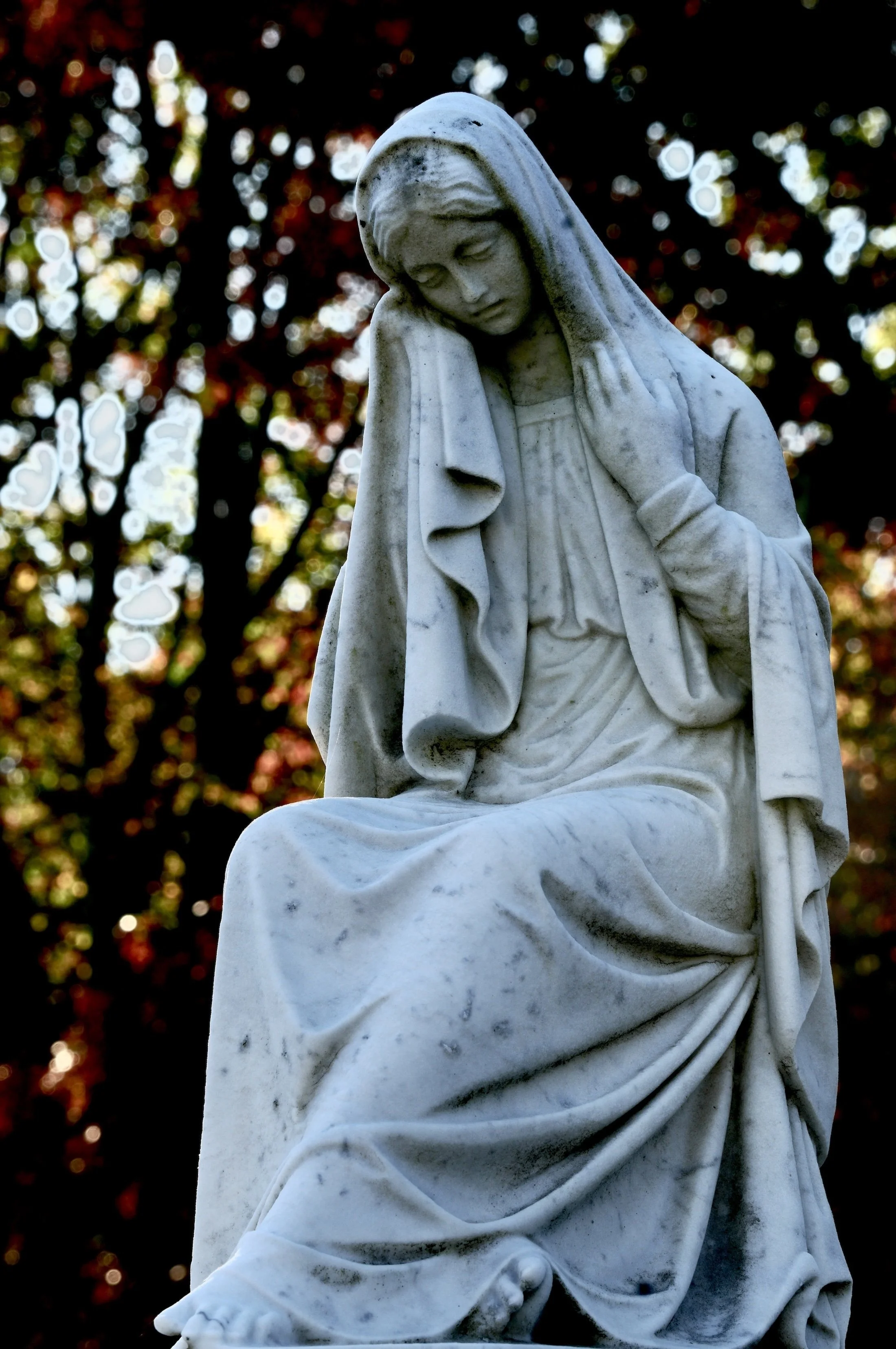 Quiet In the cemetery.JPG