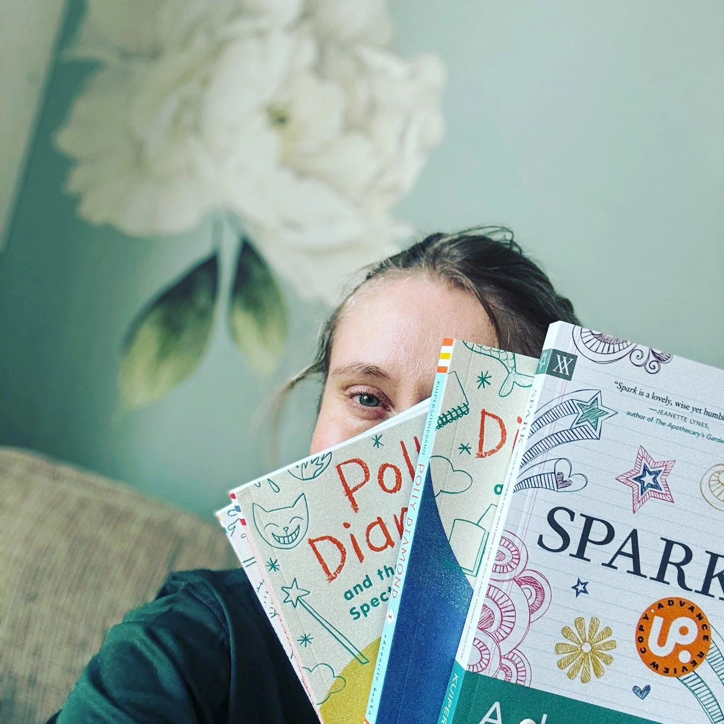 Putting books in the post! 

This is a small, magical thing that I'm SO bad at sorting out!!!! 

Days go by and I feel the promise and the excited (and lovely) reader and I collapse!

But for the very wonderful @victoriakoopswrites and @suzykrause wh