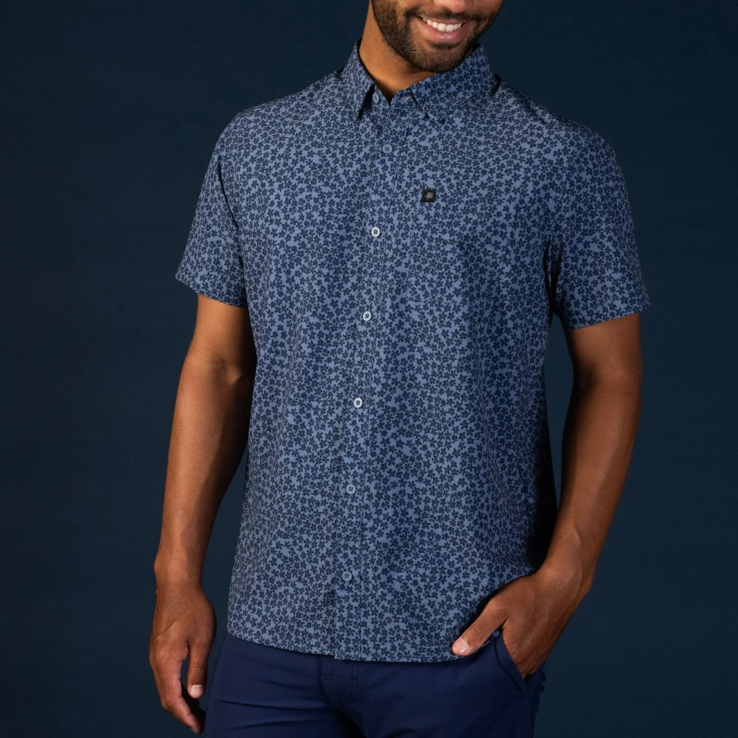 mens-air-button-down-the-harbour-limited-edition-922611_a3ead77f-d2bd-46db-8dea-54c5c871b1f1.webp