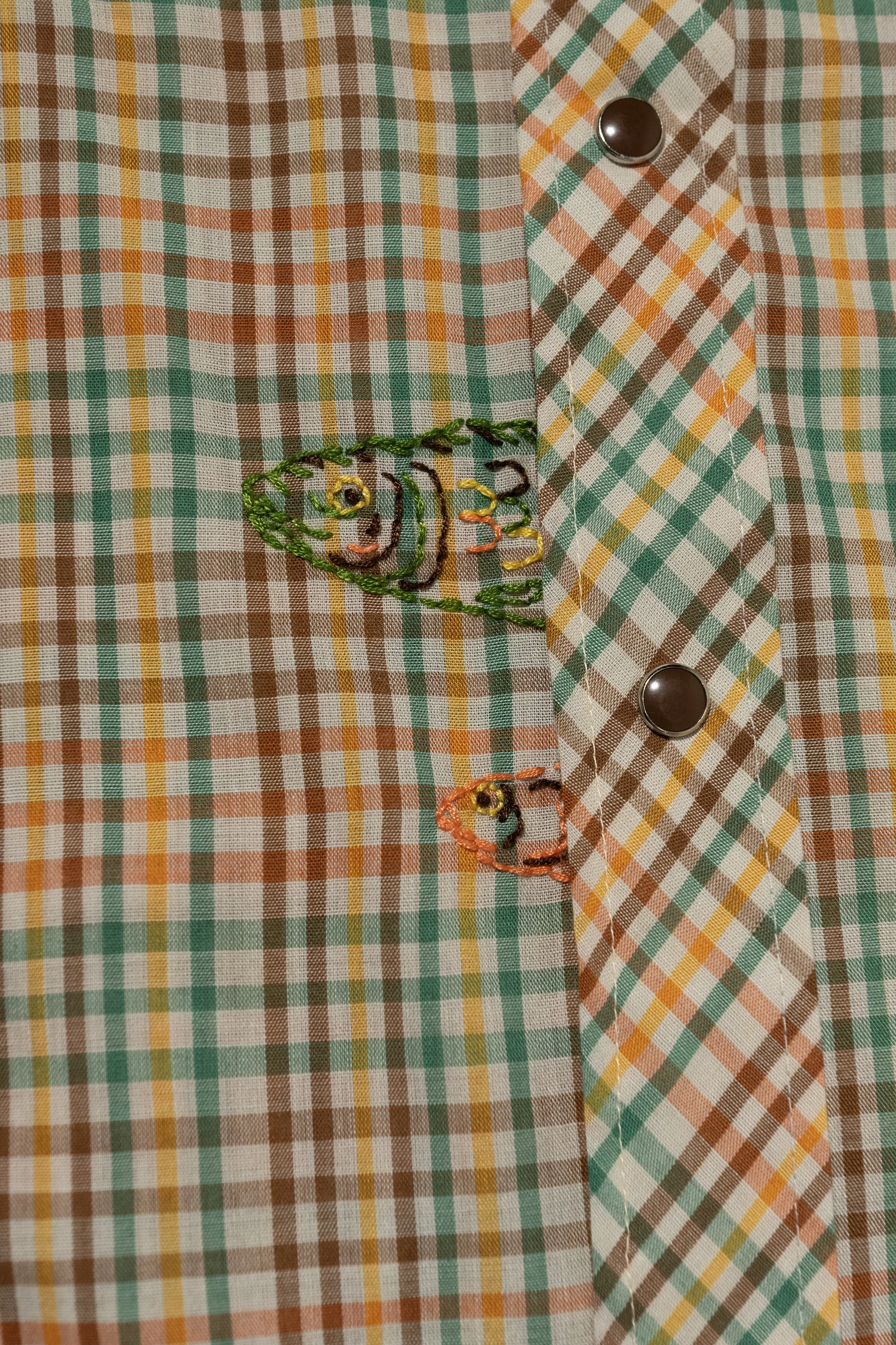 VintagePlaid_OrangeGreenFish_04S.jpg