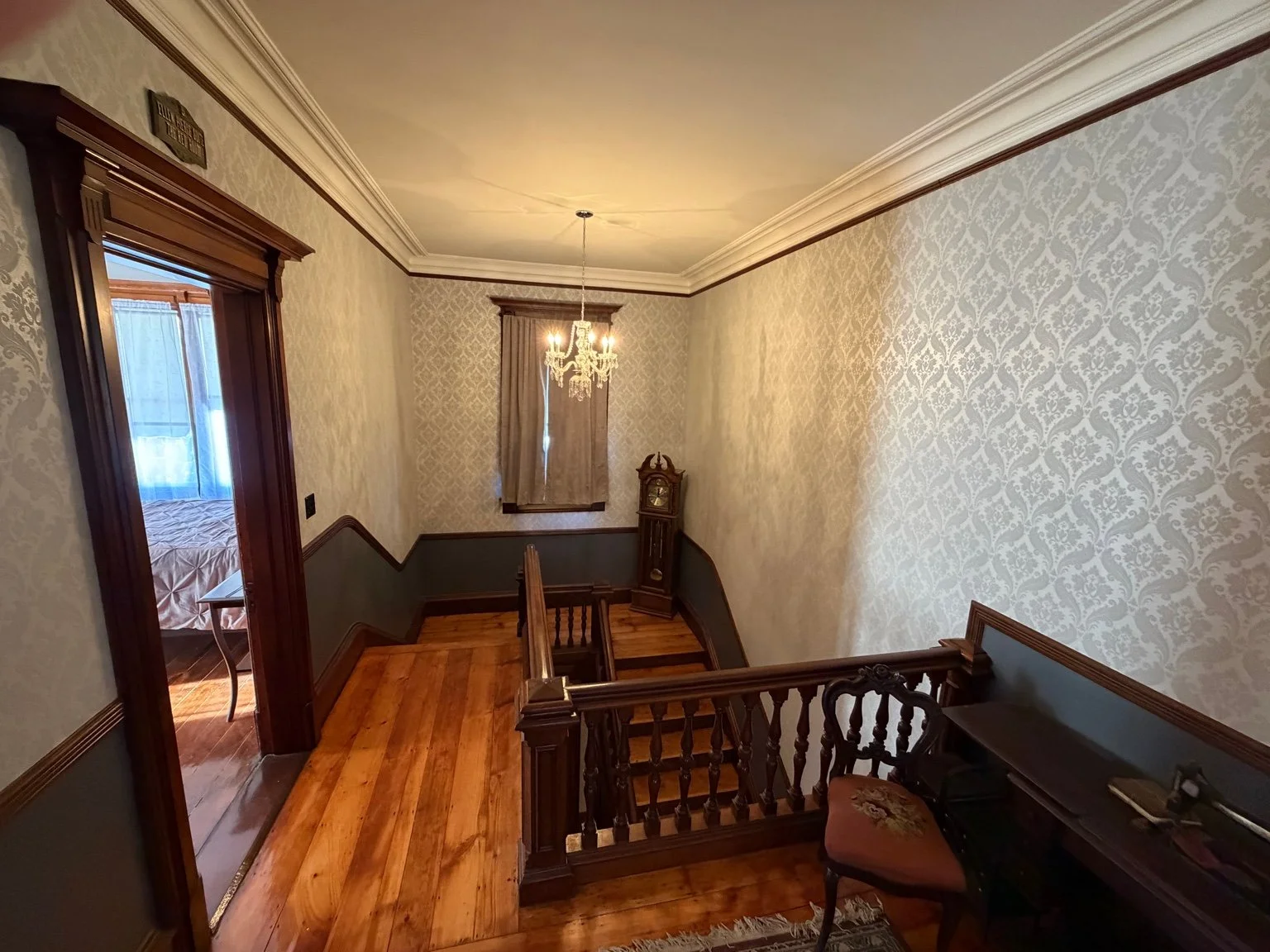 SK Second Floor Landing main staircase.jpeg