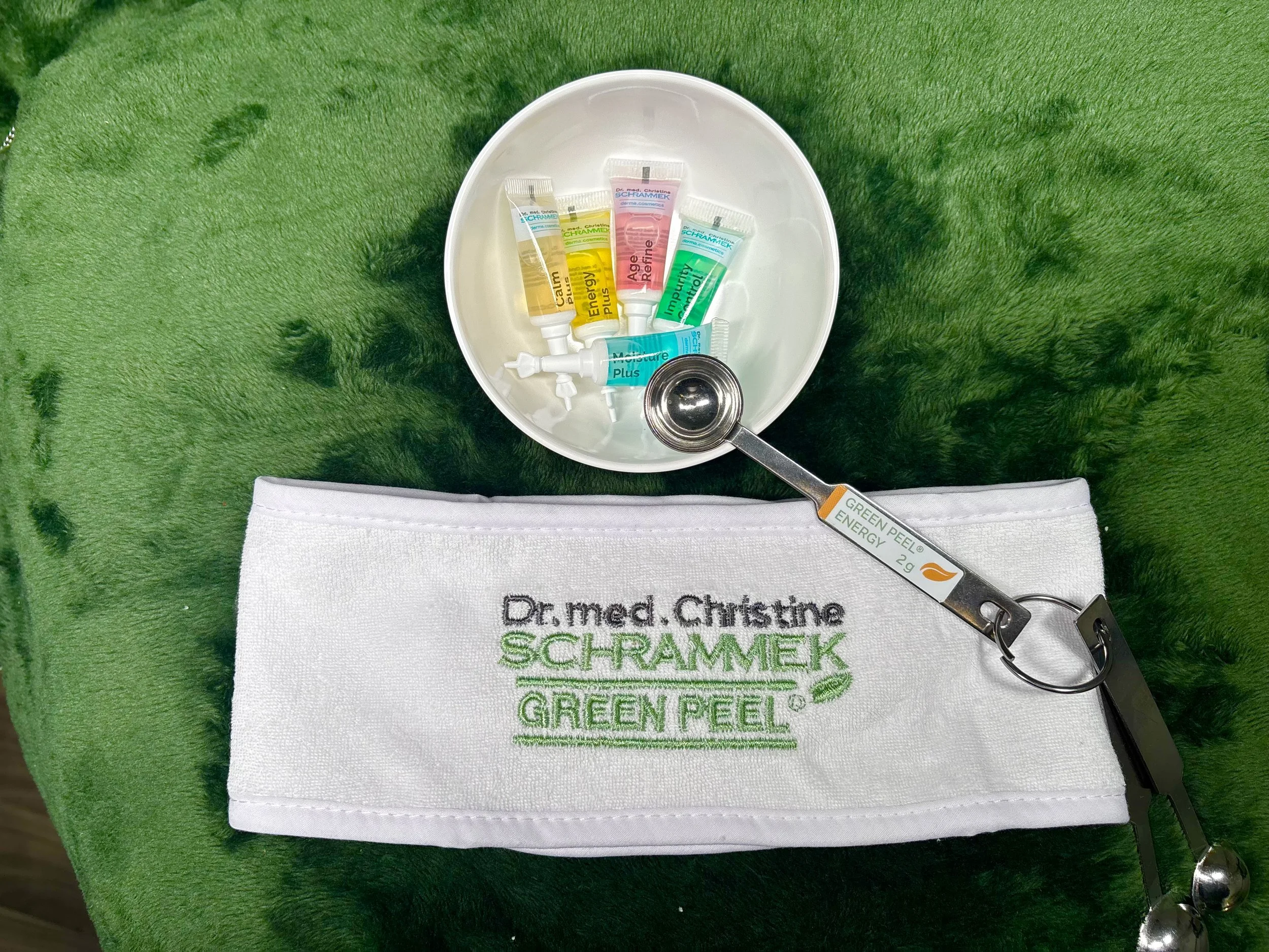 GREEN PEEL : Energy Facial Treatment