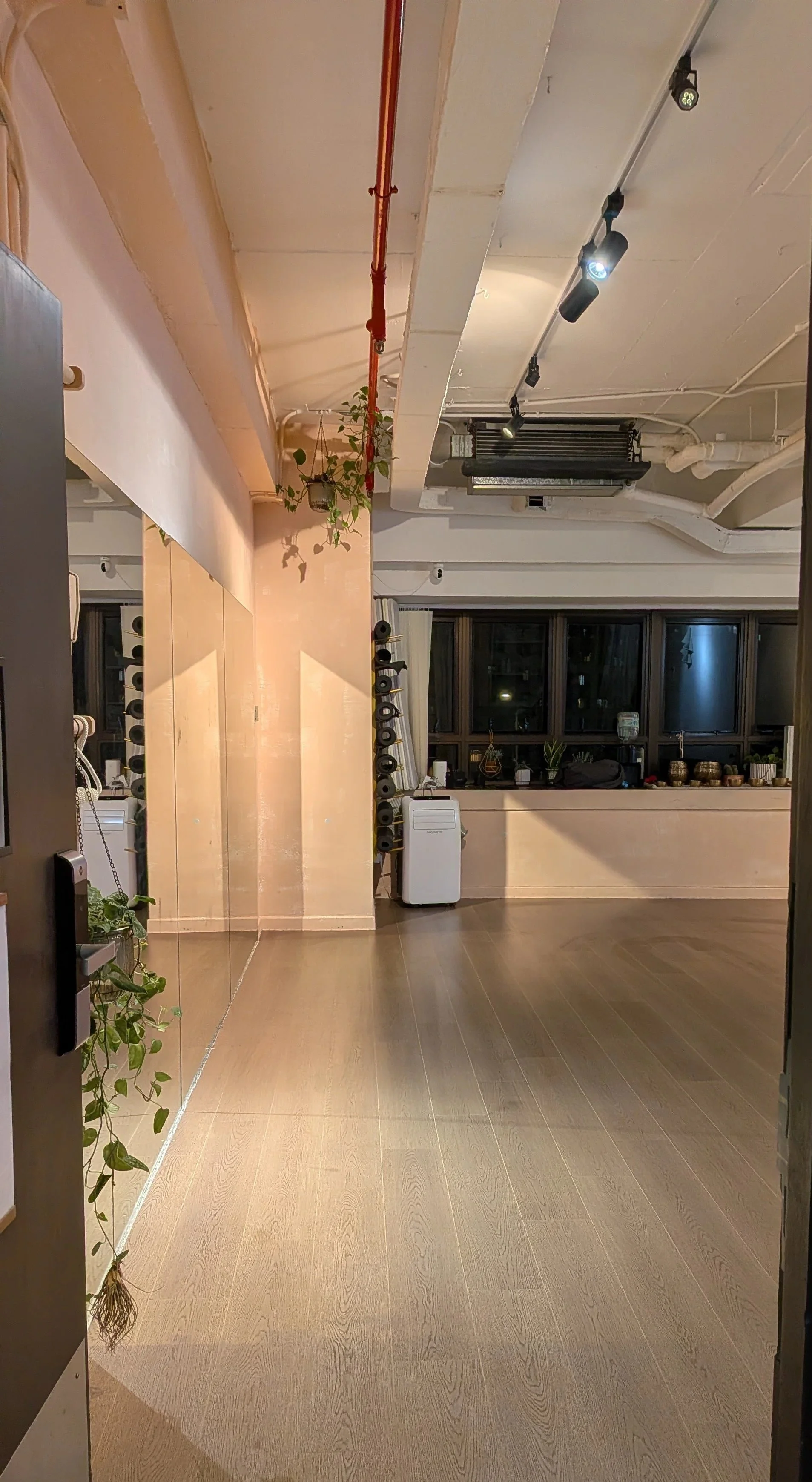 Surya Studio - HKU Sai Ying Pun