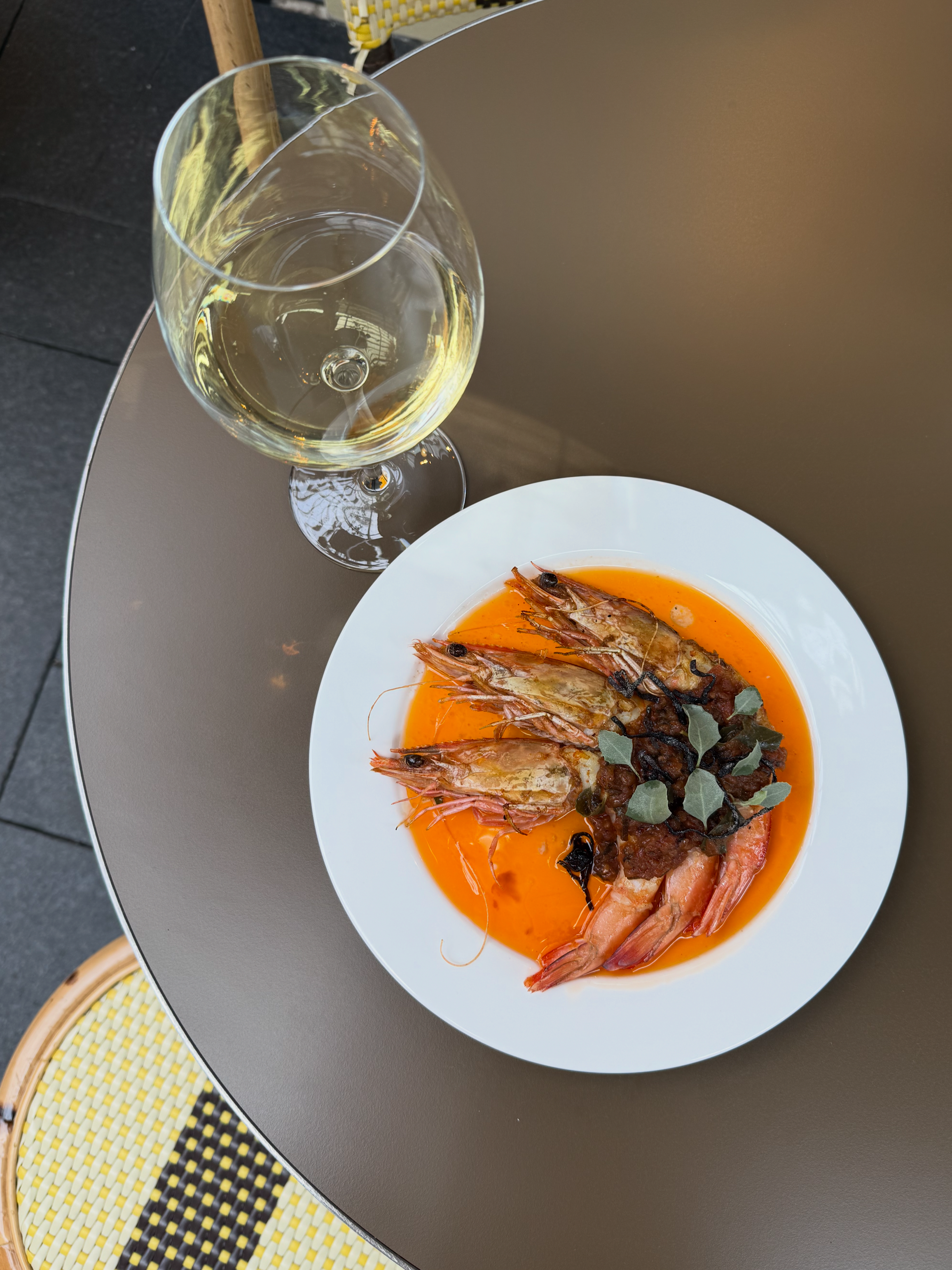 King Prawns (3pcs), Tomato & Saltbush Sauce, Shio Kombu plat du jour