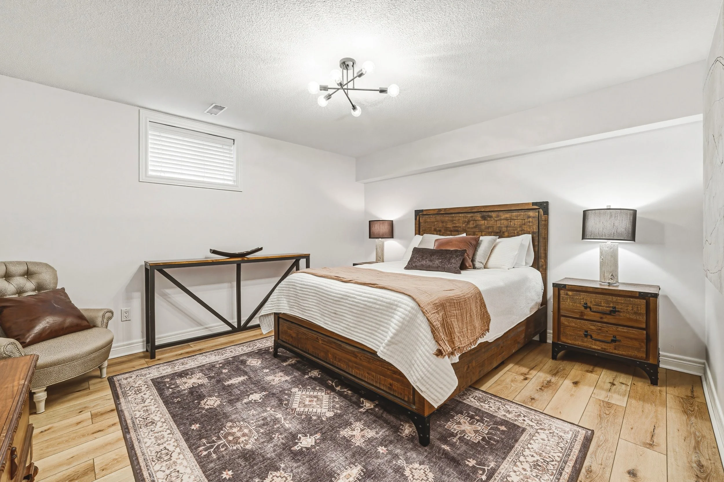 42 - 980 Glen View Ave, Burlington.jpg