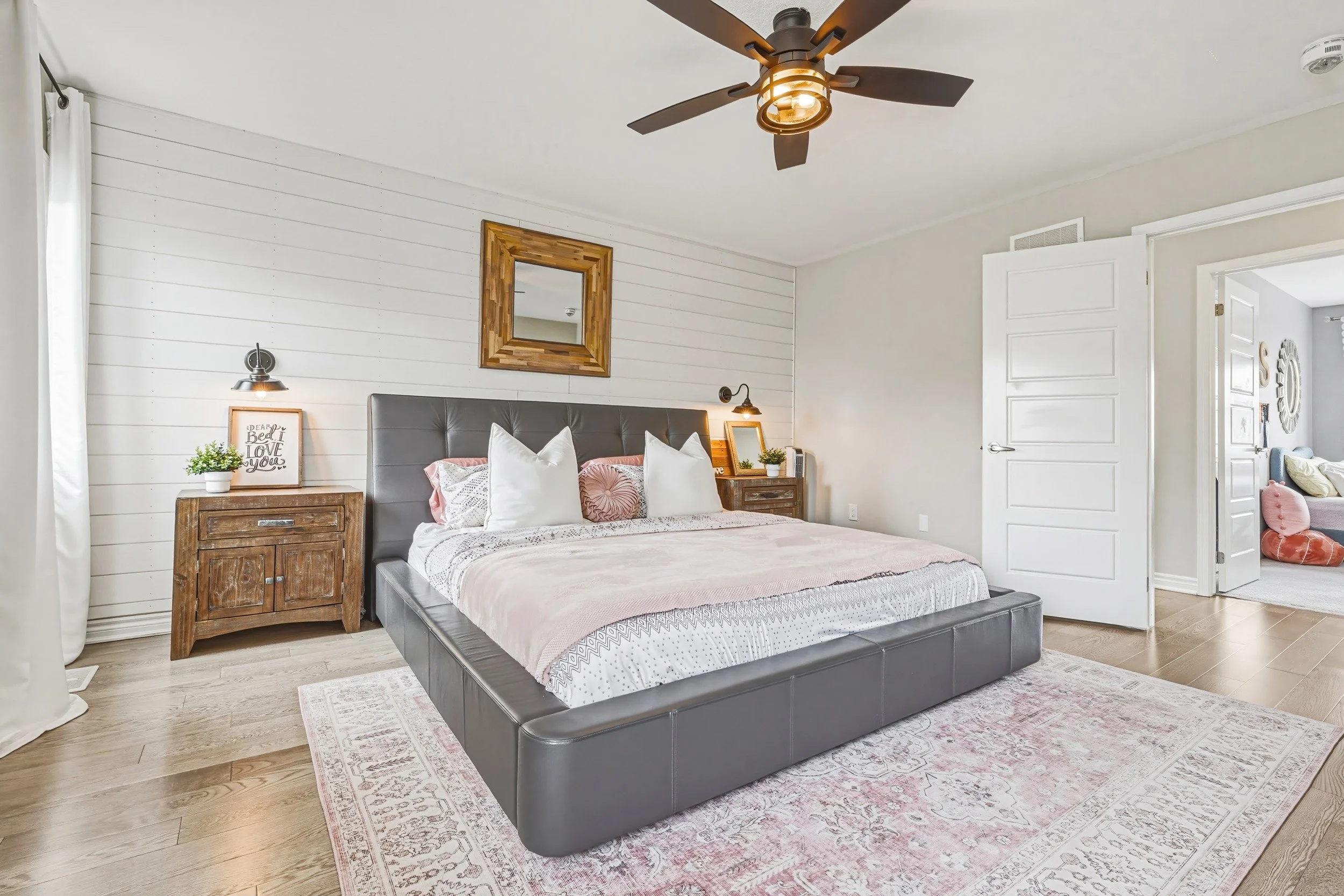 23 - 24 Stillwater Cres, Waterdown.jpg