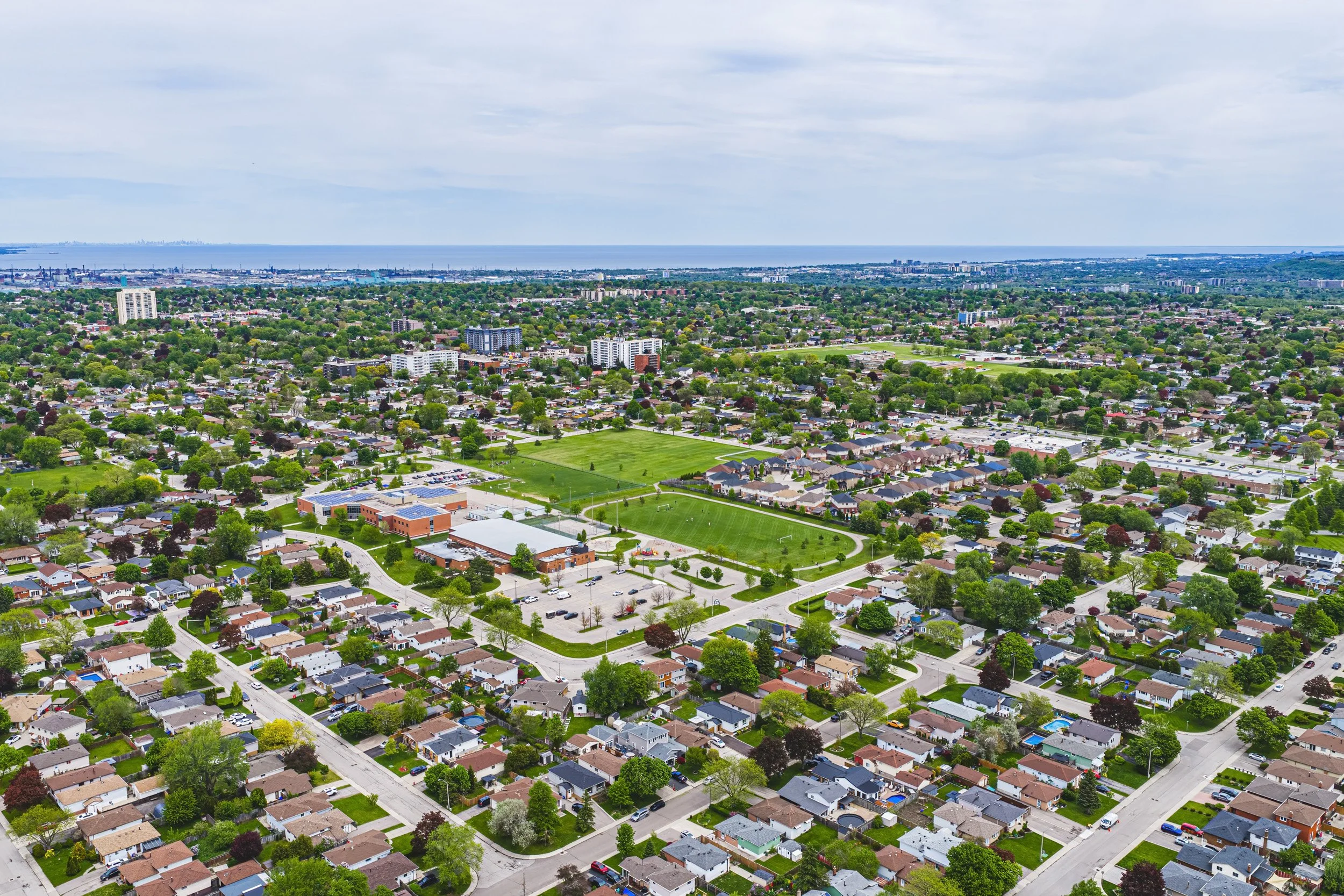 63 - 301 Parkwood Cres, Hamilton.jpg