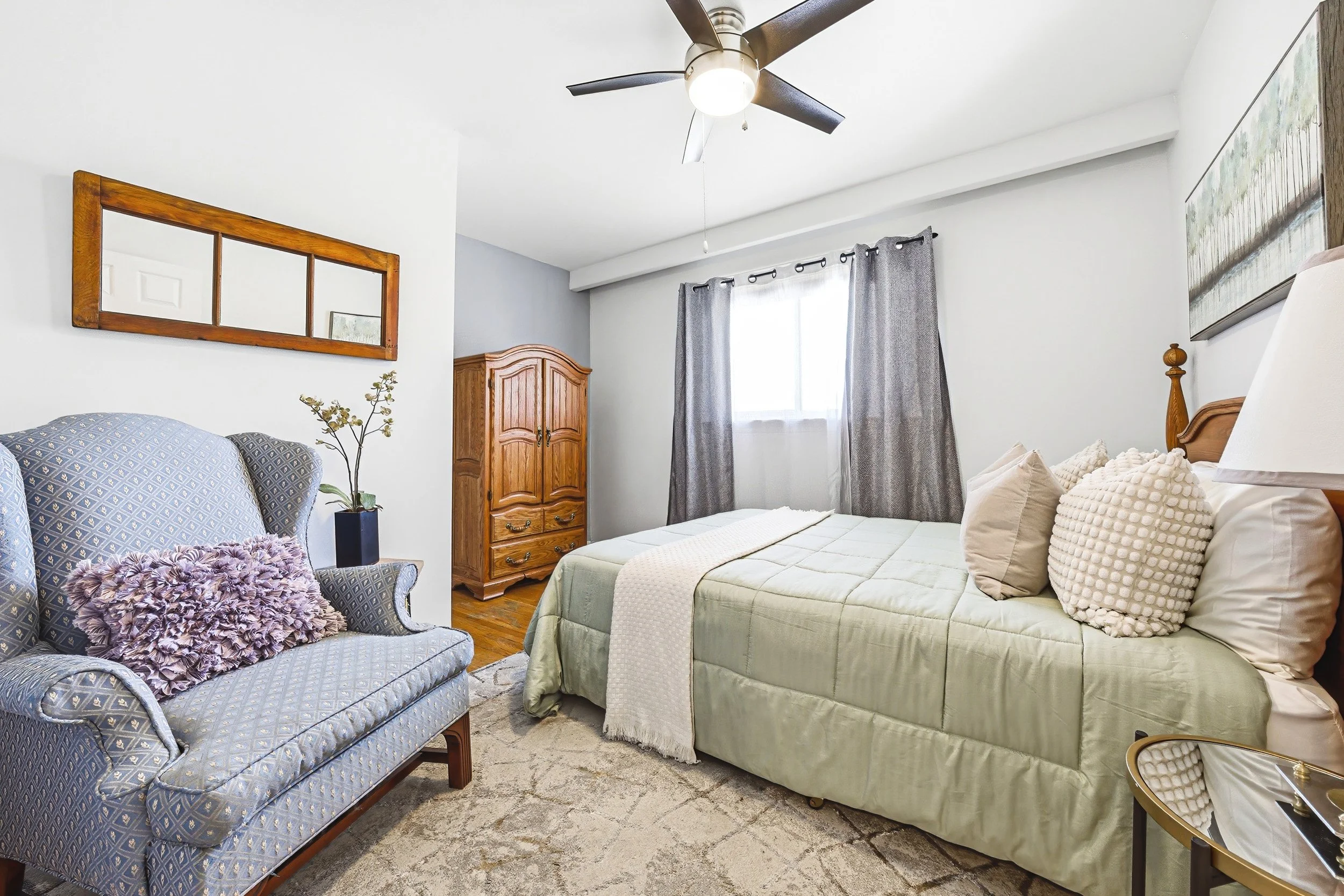 22 - 668 Chestnut Pl, Burlington.jpg