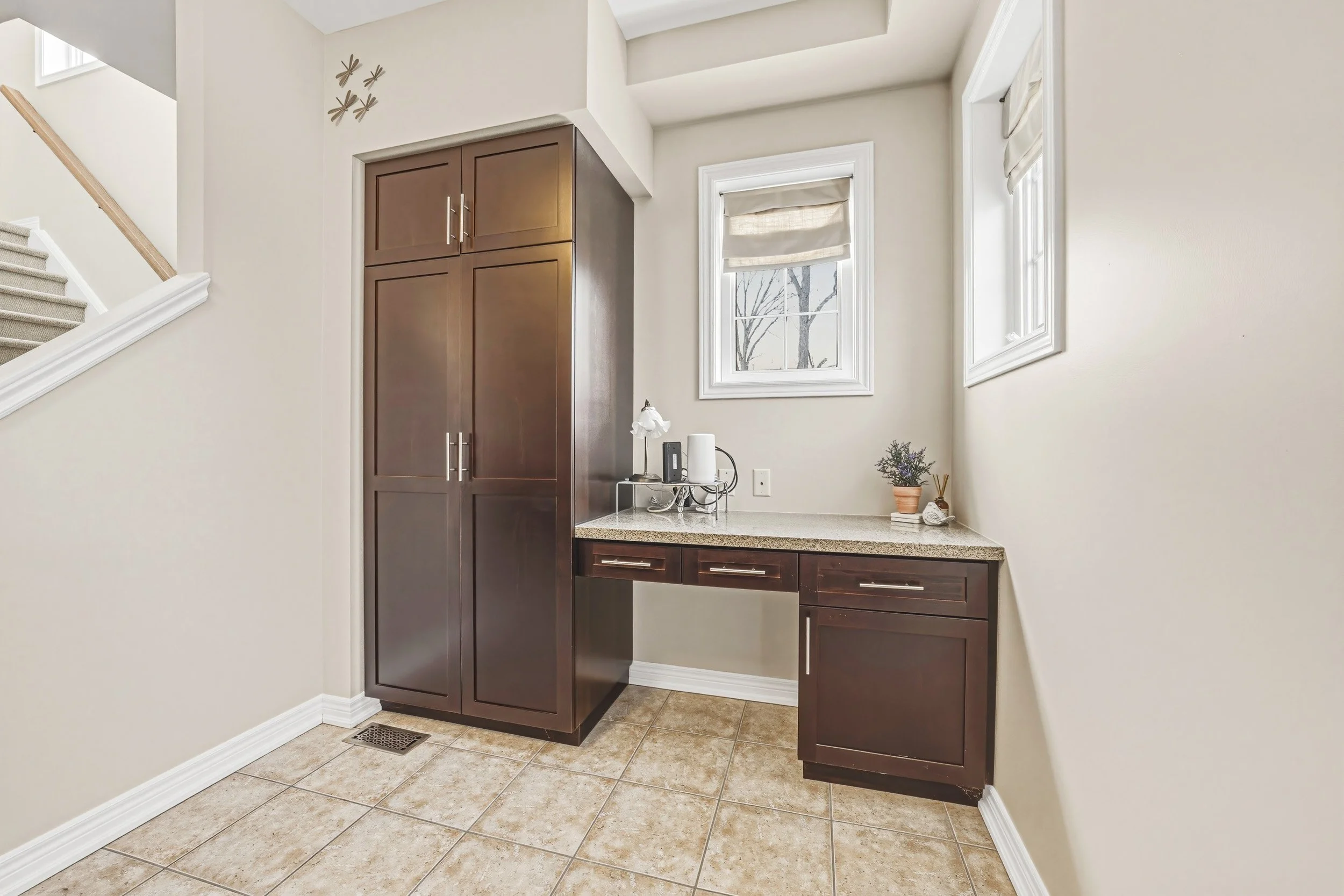 16 - 4165 Upper Middle #8, Burlington.jpg