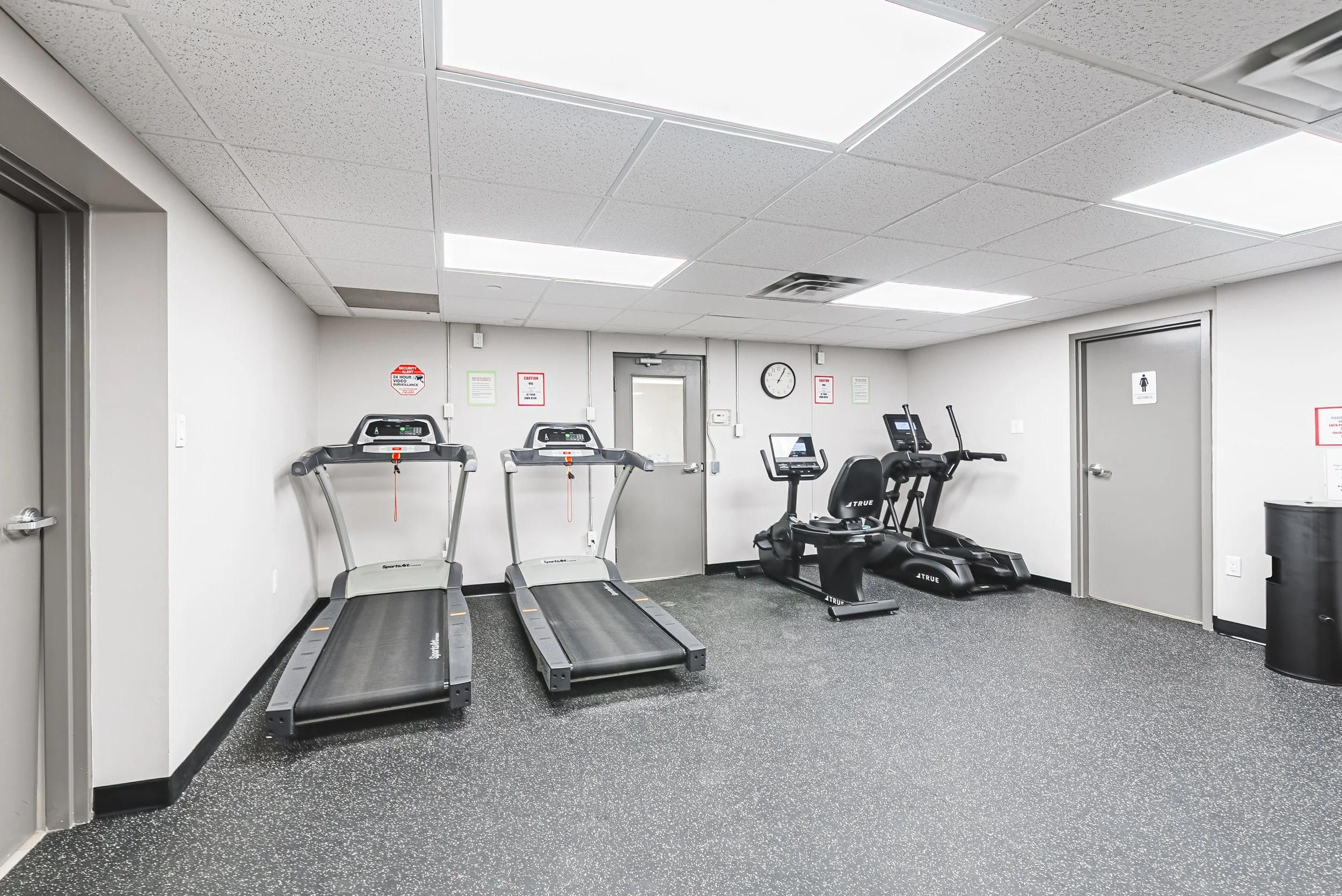 39 - 1201 North Shore Blvd E #101, Burlington.jpg