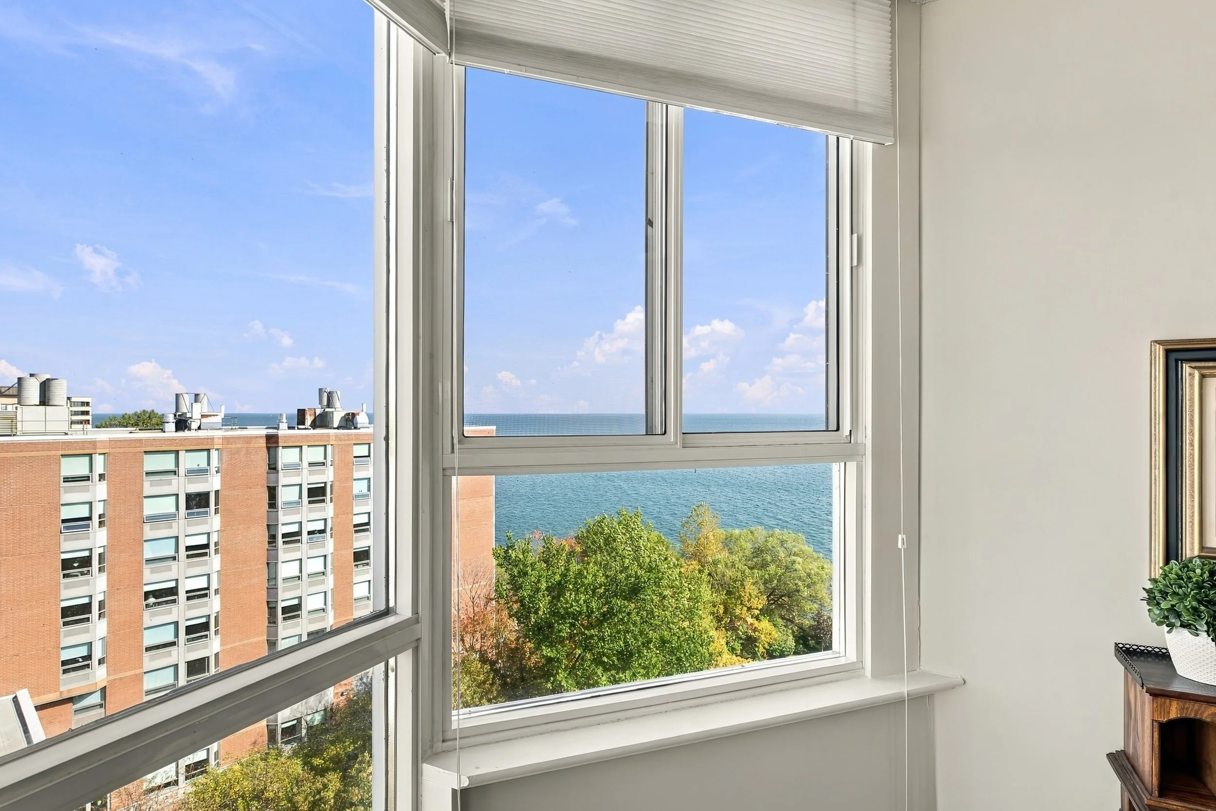 18 - 5280 Lakeshore Rd #912, Burlington.jpg