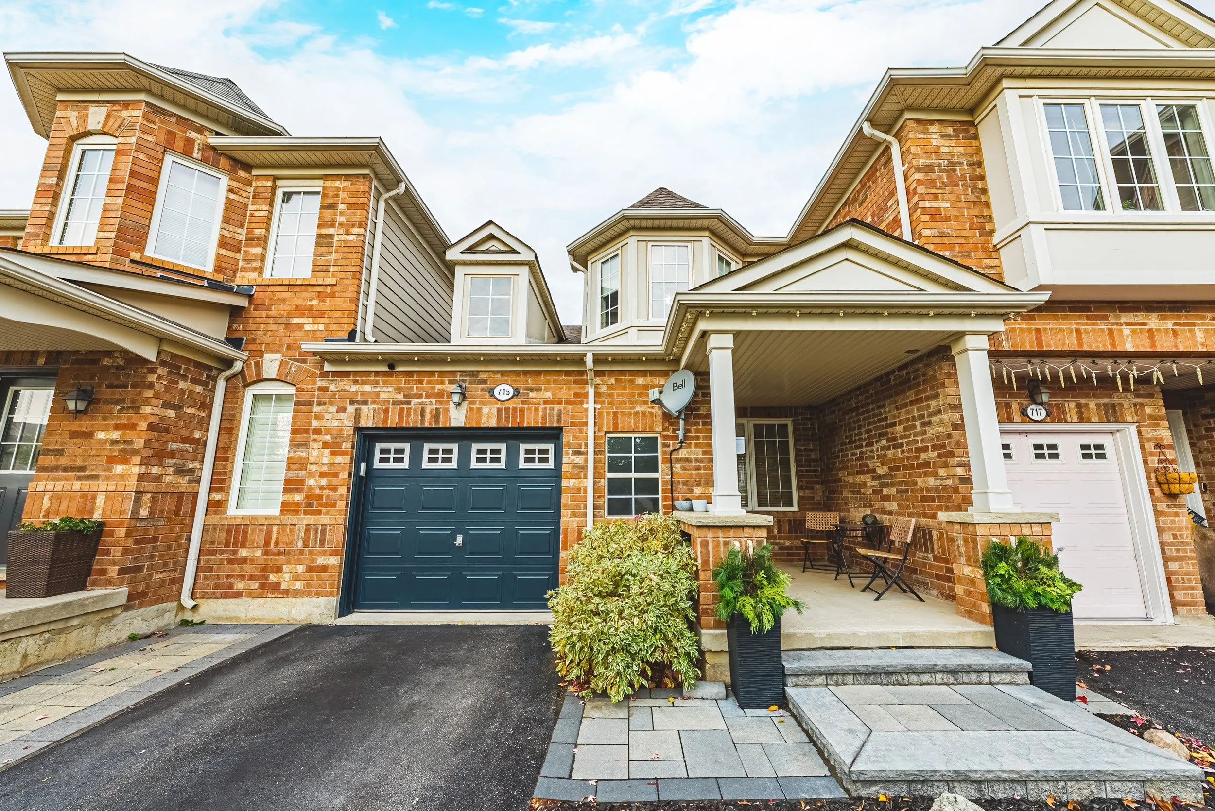 3 - 715 Ambroise Cres, Milton.jpg