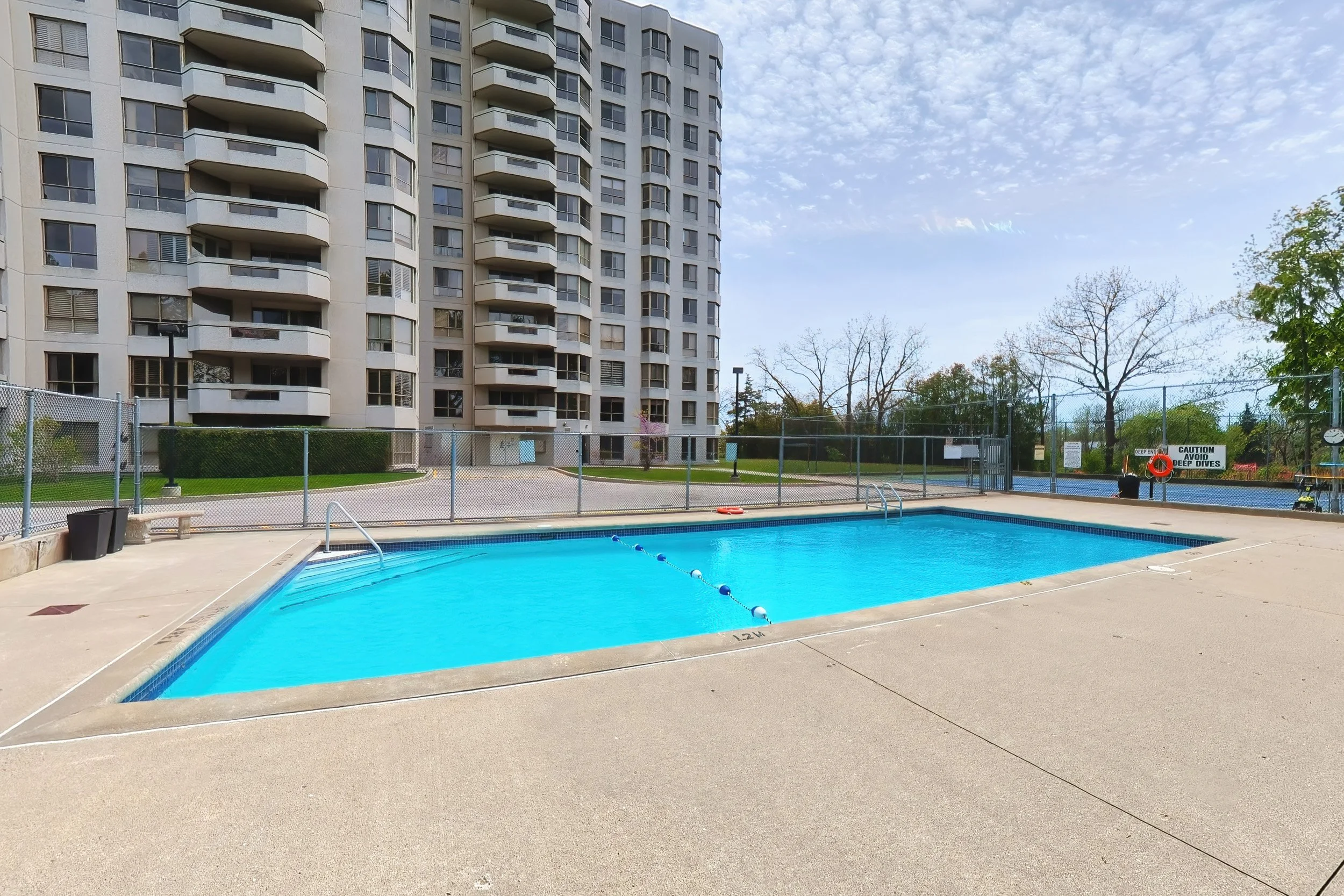 50 - 1201 North Shore Blvd E #101, Burlington.jpg