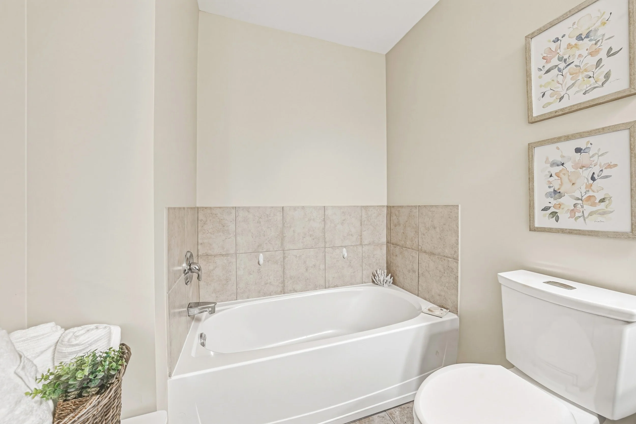 26 - 4165 Upper Middle #8, Burlington.jpg