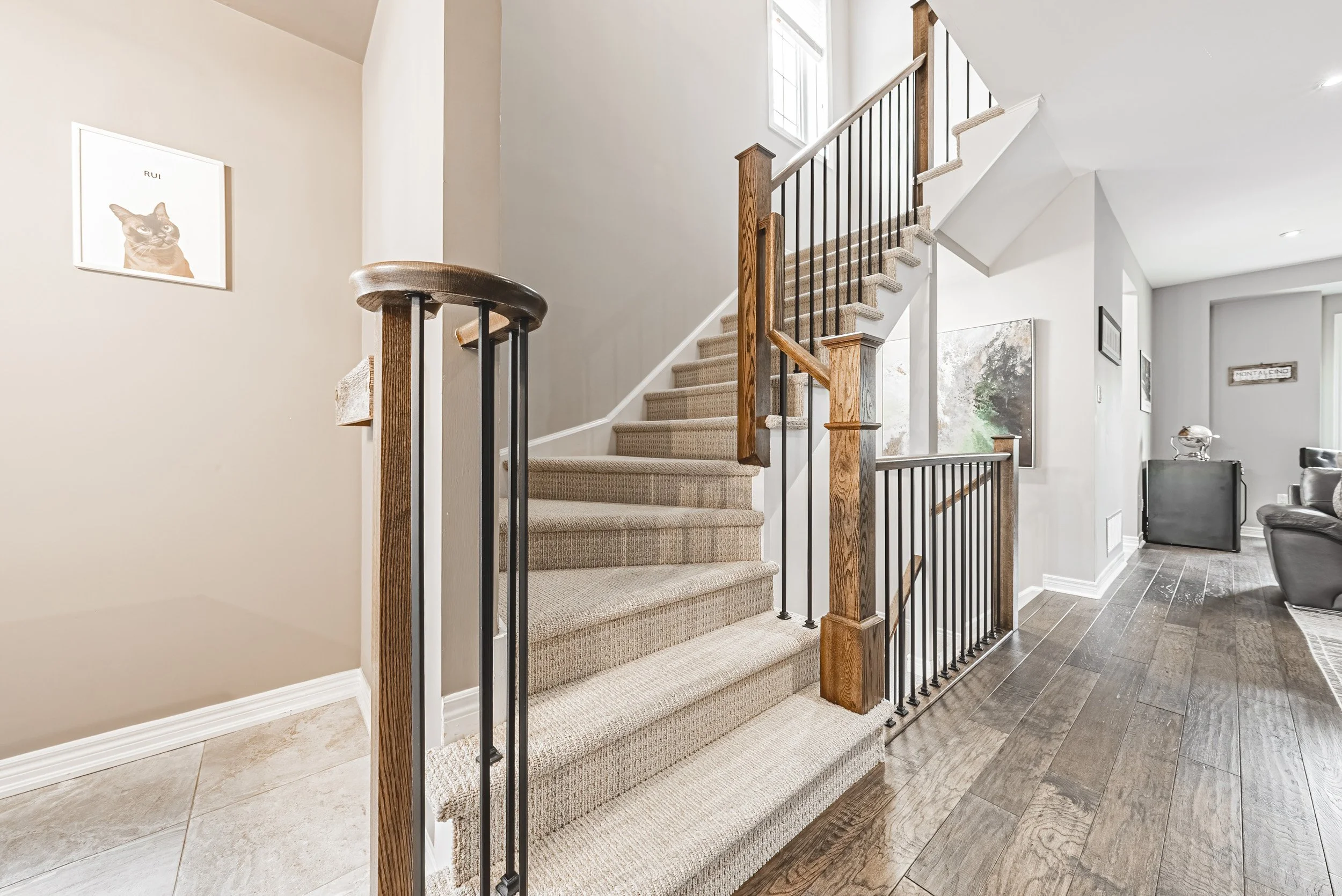 22 - 2220 Queensway Dr #4, Burlington.jpg