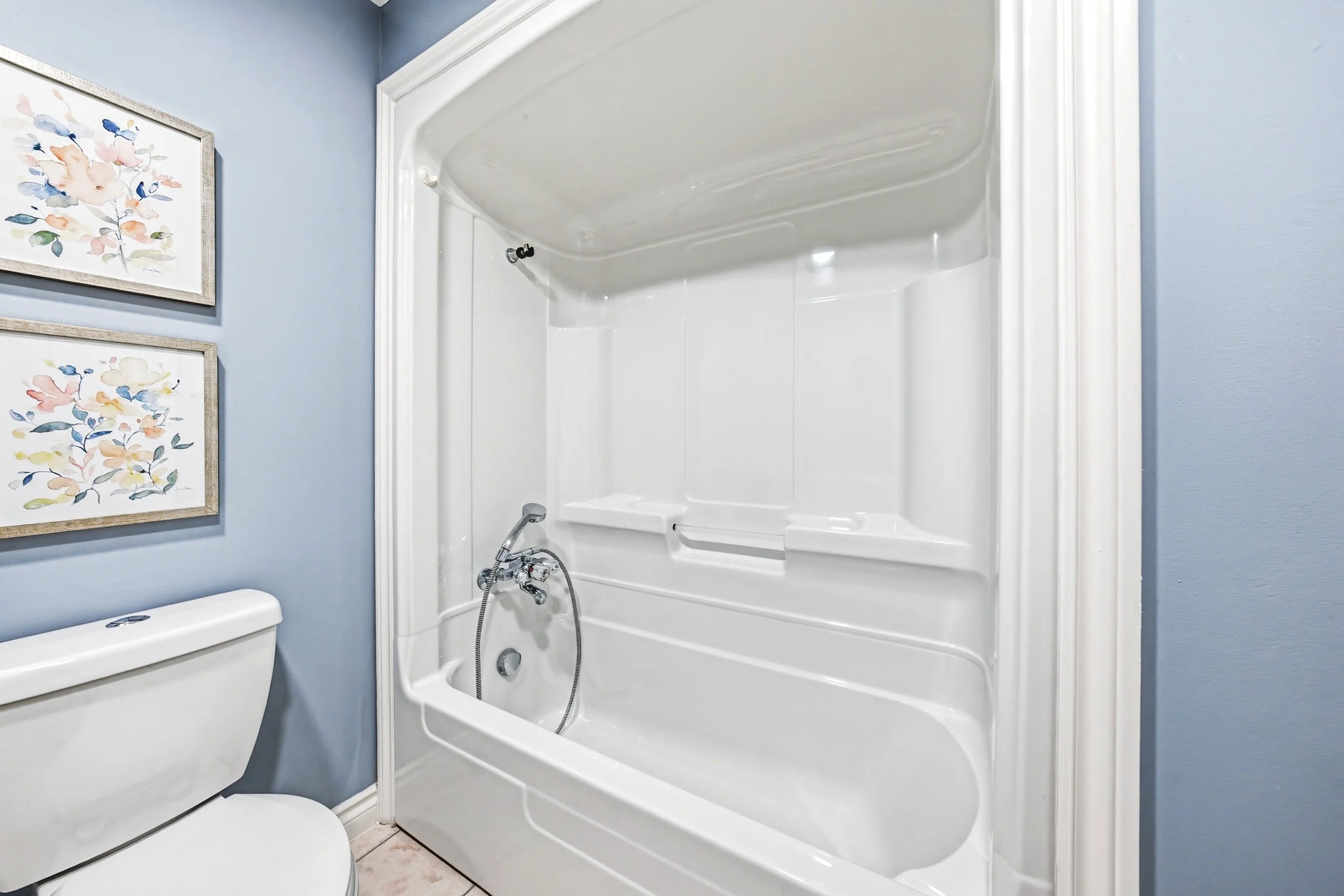 43 - 301 Parkwood Cres, Hamilton.jpg