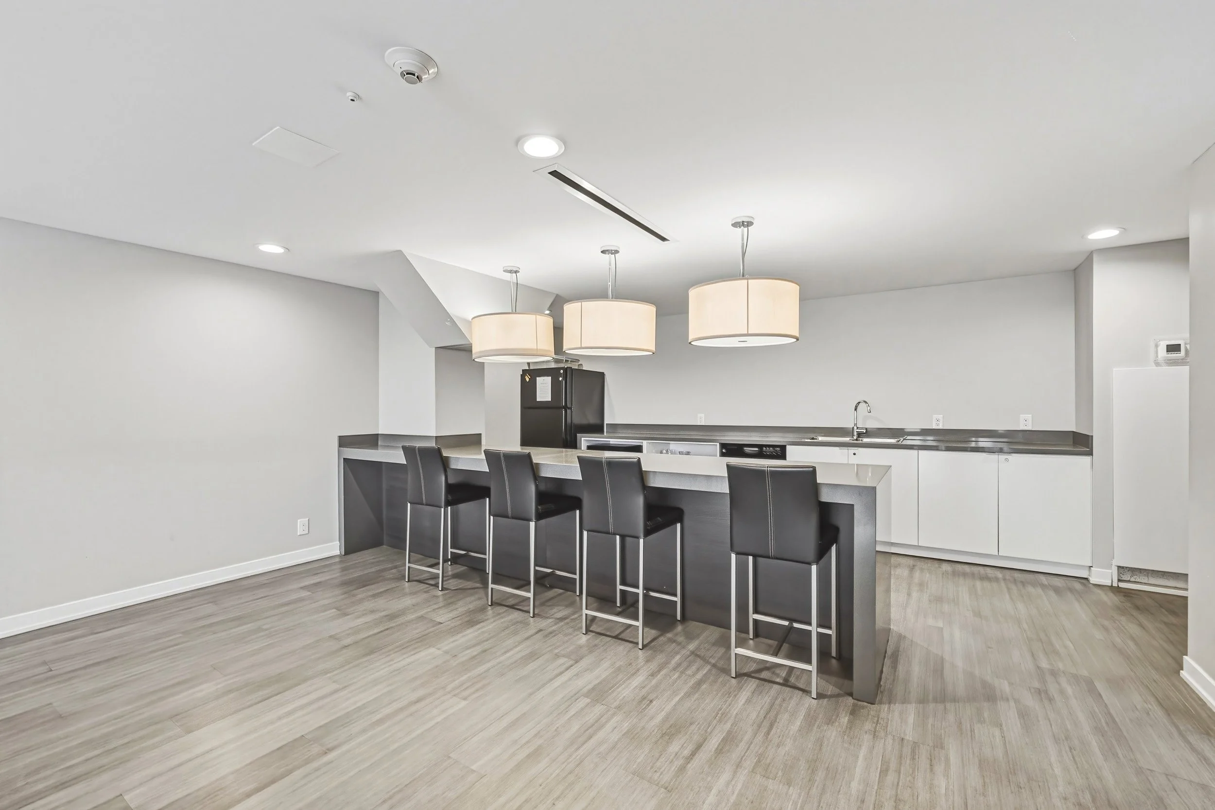 30 - 1940 Ironstone Dr #610, Burlington.jpg