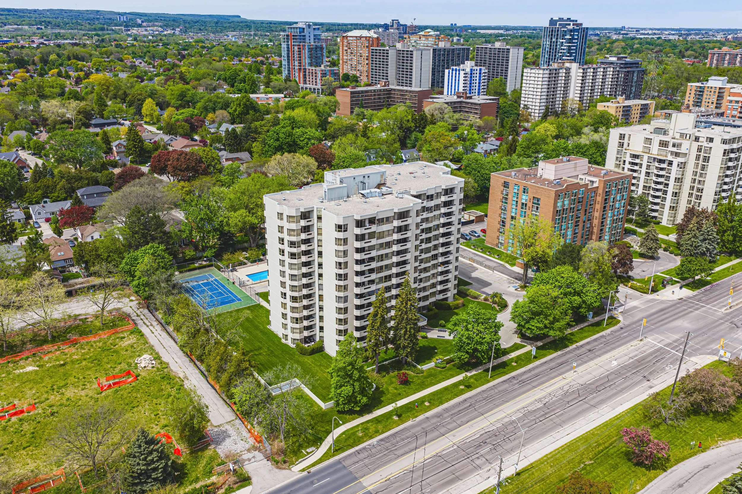 3 - 1201 North Shore Blvd E #101, Burlington.jpg