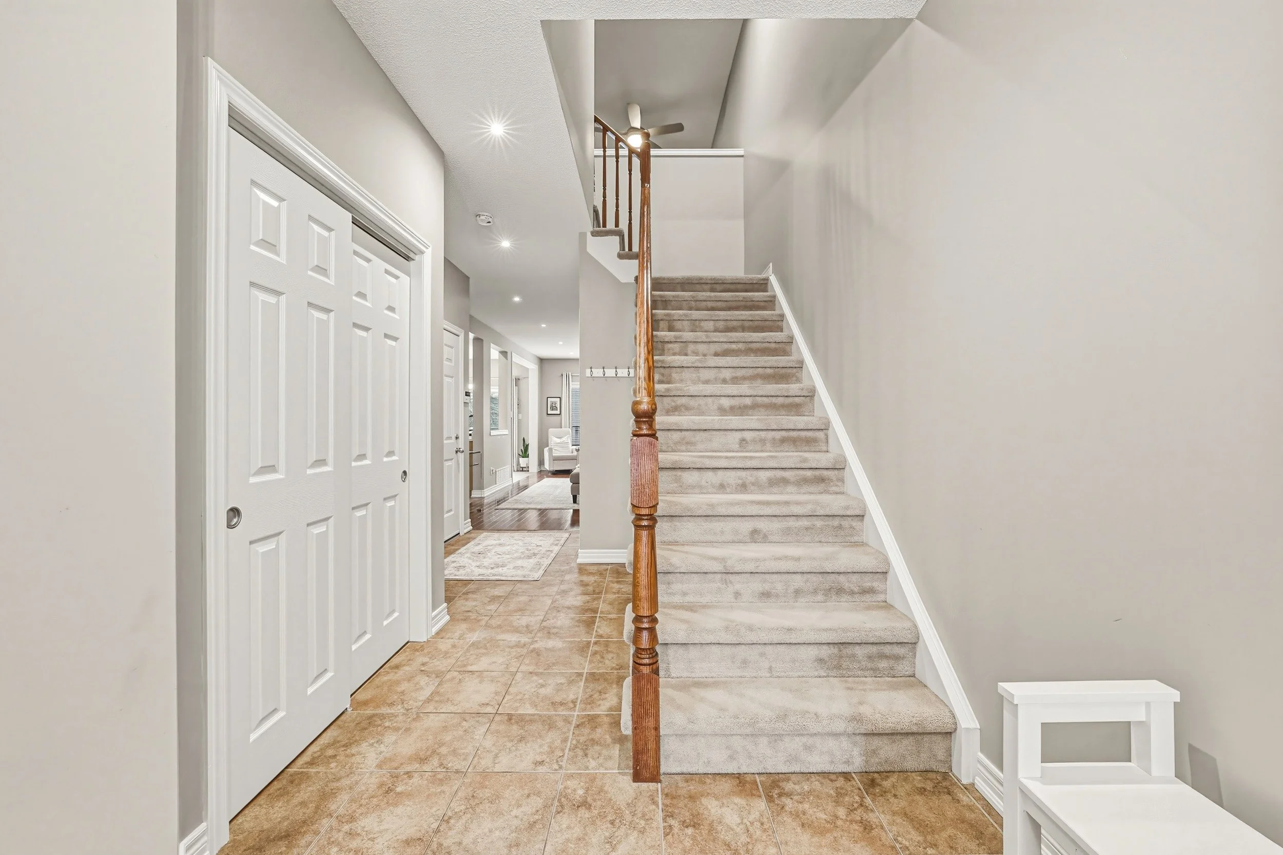 6 - 5214 Dryden Ave, Burlington.jpg