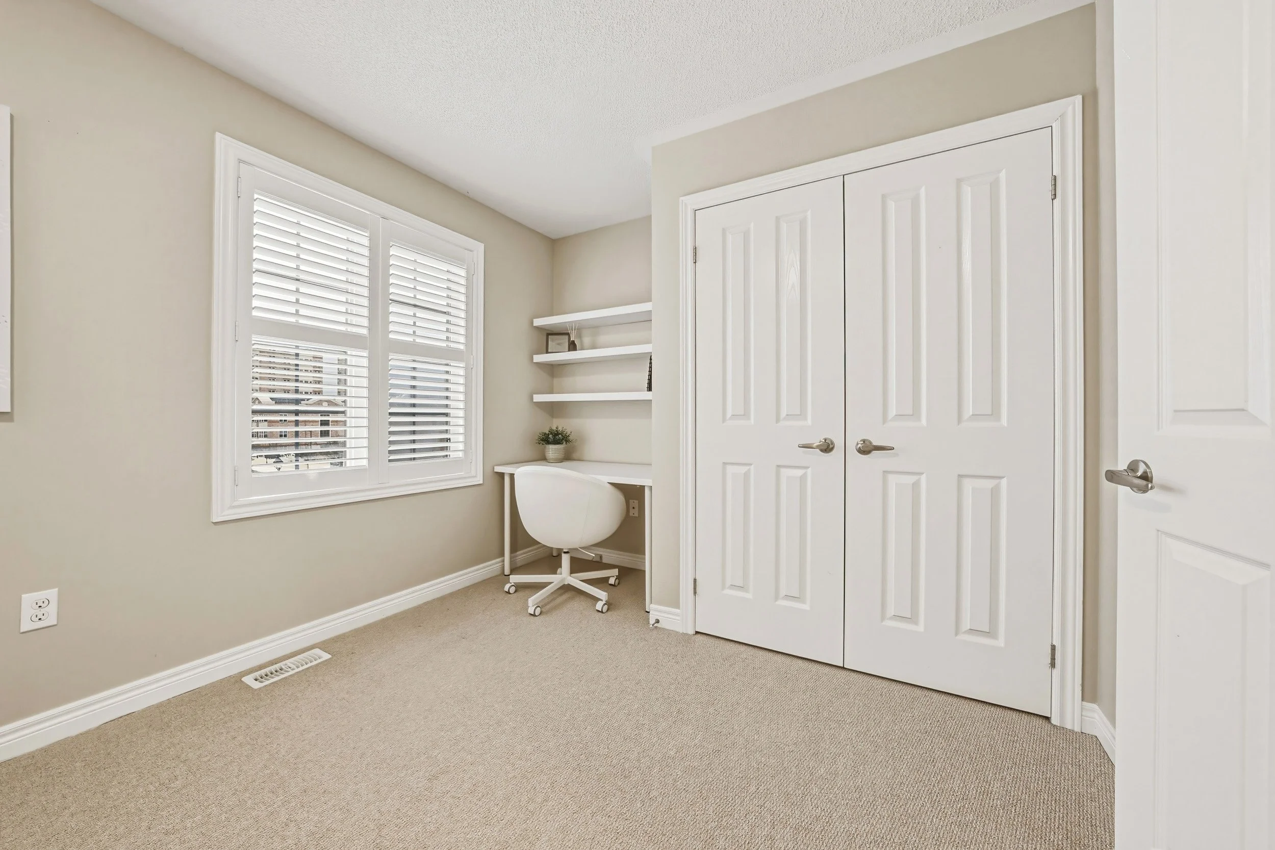 23 - 4165 Upper Middle #8, Burlington.jpg