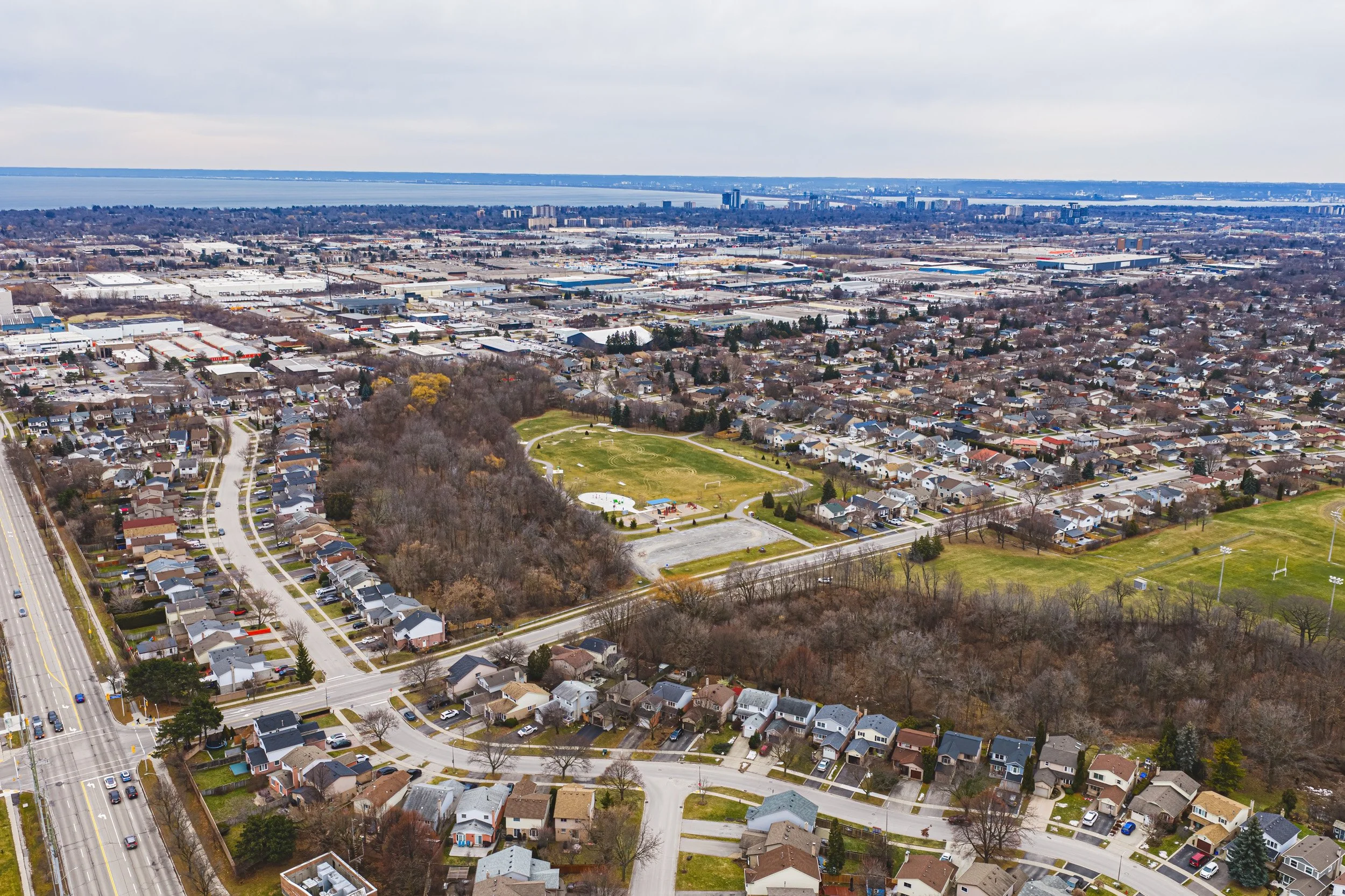 28 - 1451 Walkers Line #313, Burlington.jpg