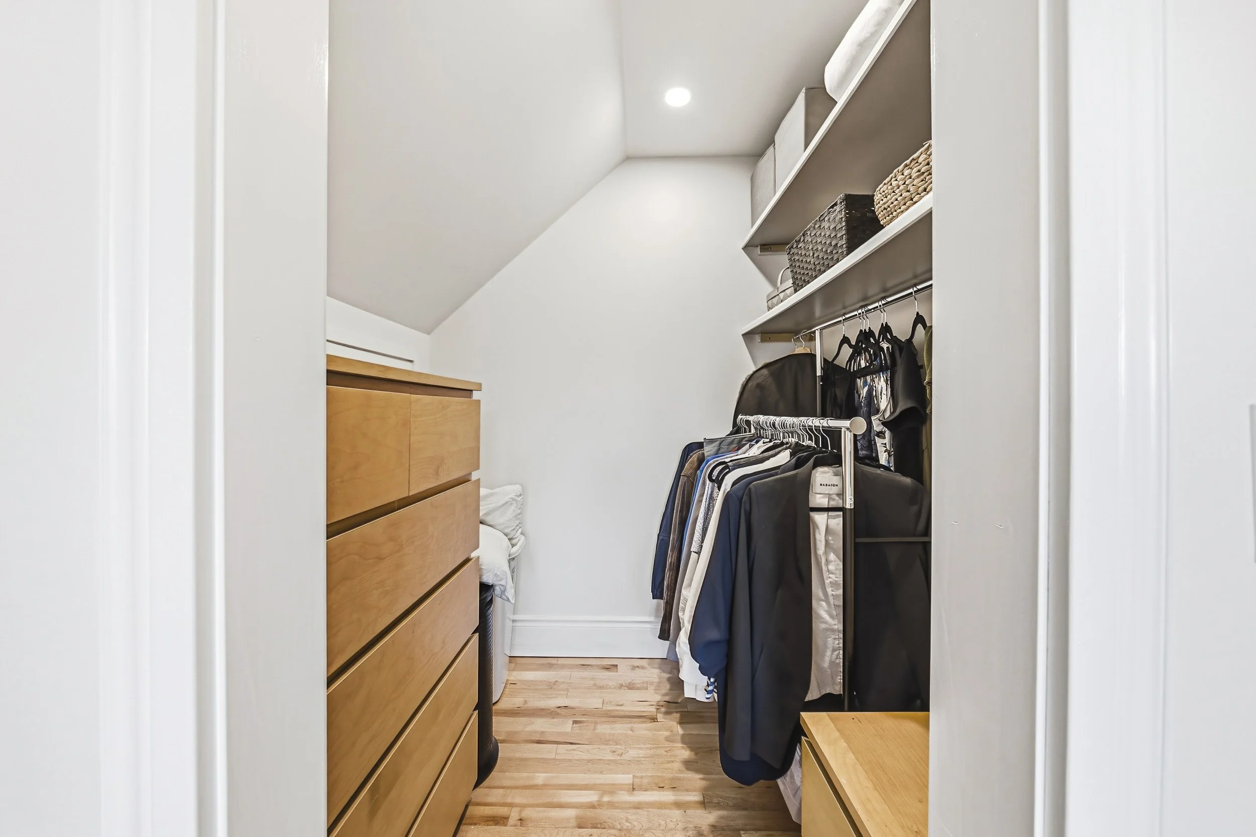 23 - 255 Weir St N, Hamilton.jpg