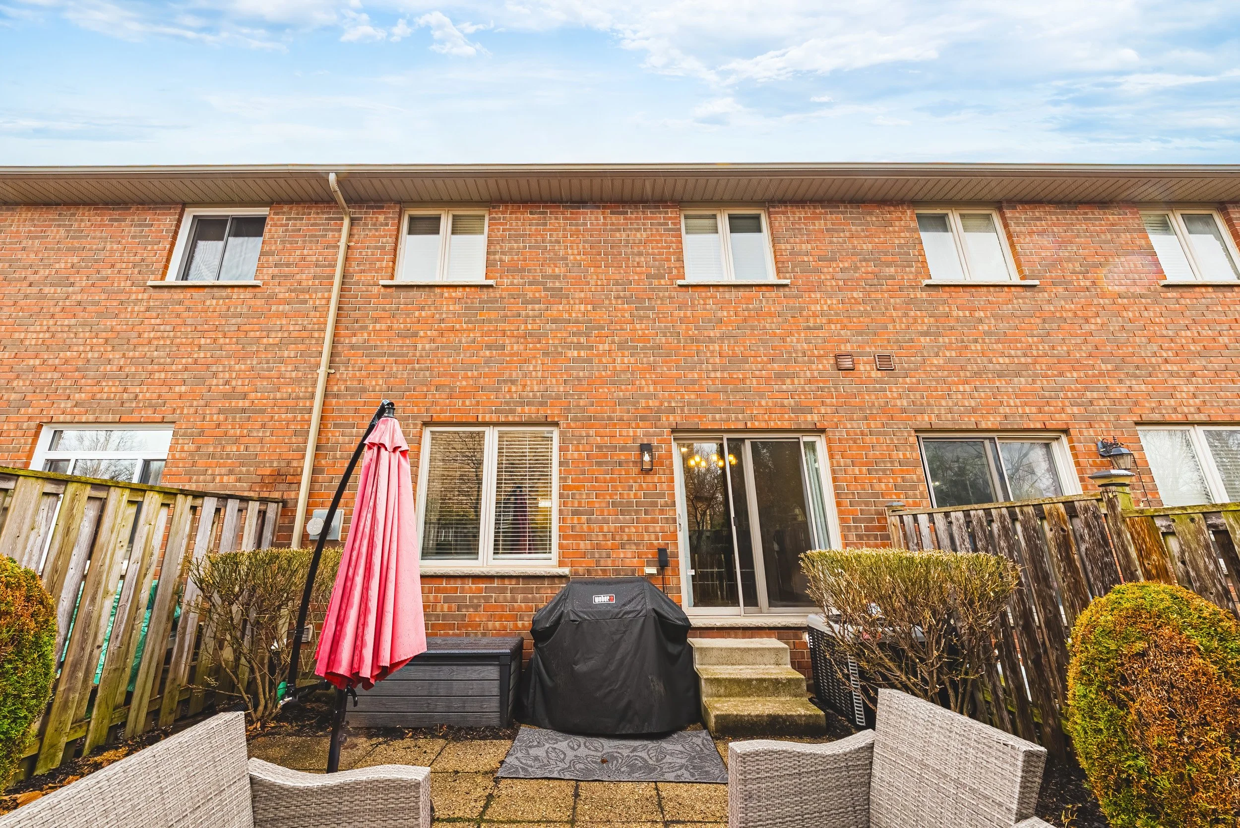 37 - 5214 Dryden Ave, Burlington.jpg