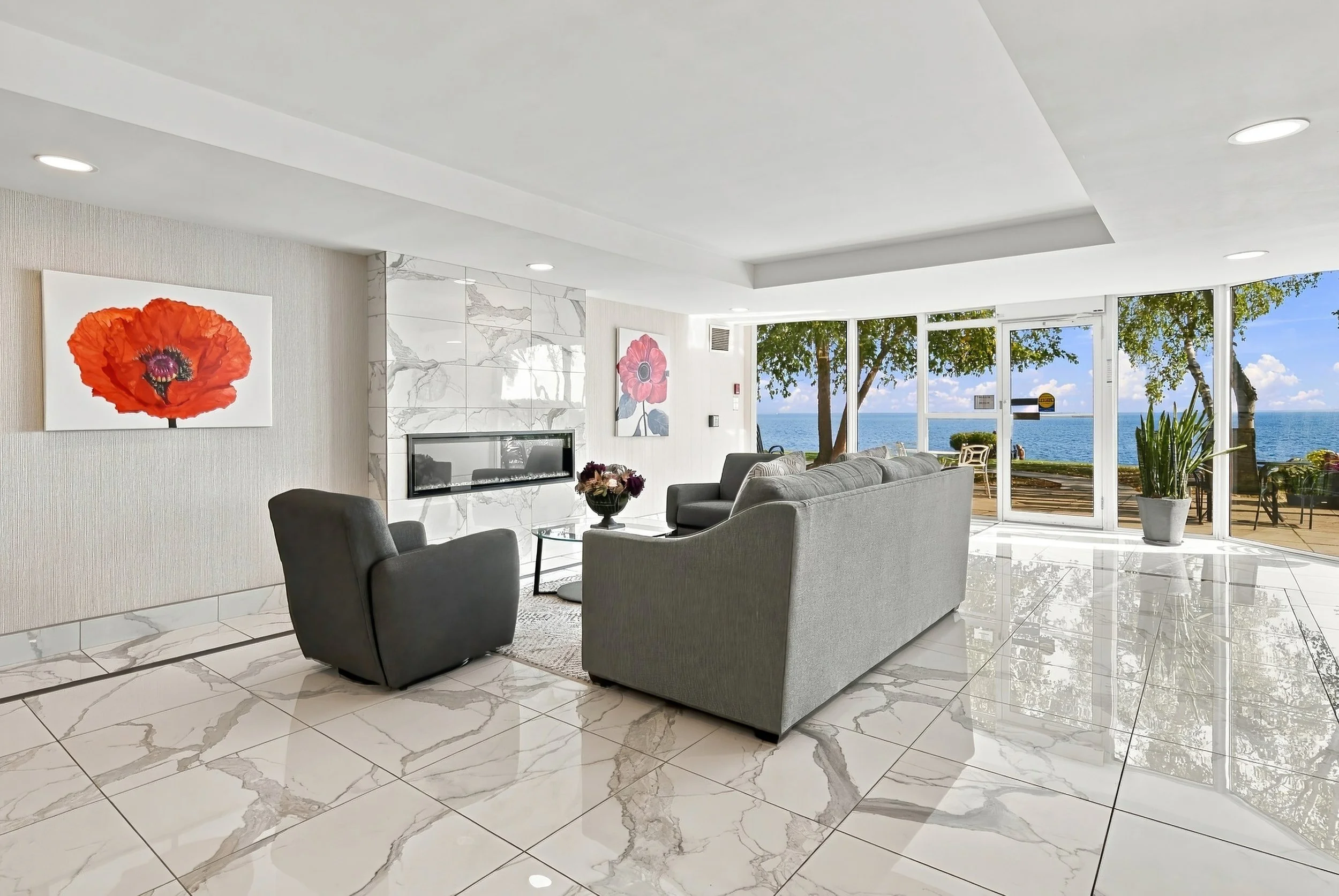 31 - 5280 Lakeshore Rd #912, Burlington.jpg