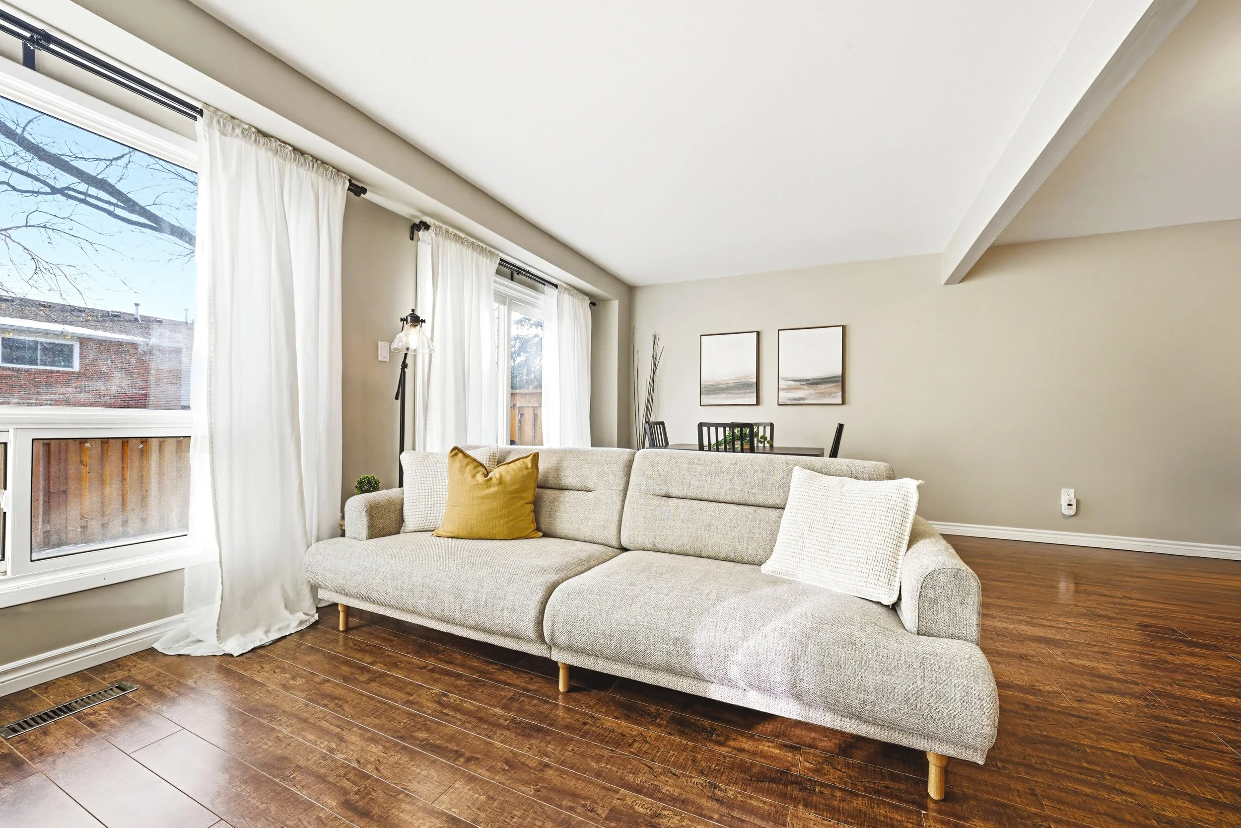 15 - 1584 Newlands Crescent #92, Burlington.jpg