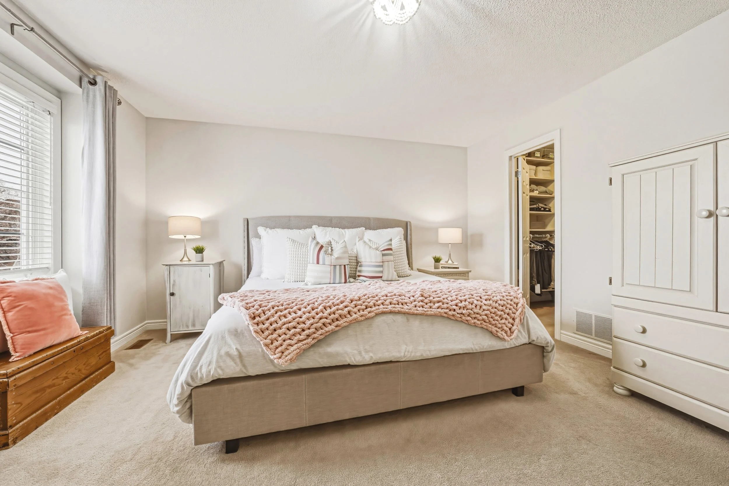 27 - 5214 Dryden Ave, Burlington.jpg