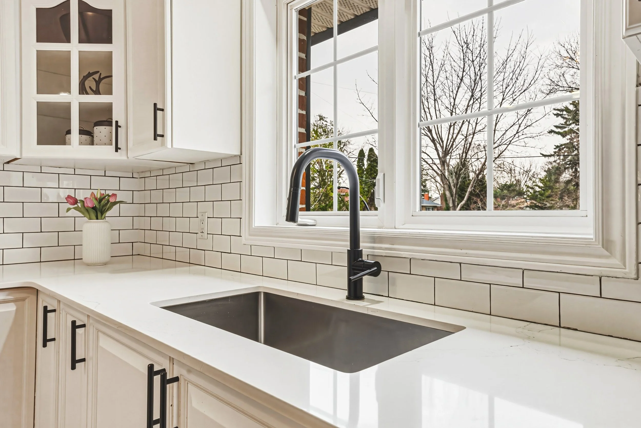 18 - 980 Glen View Ave, Burlington.jpg