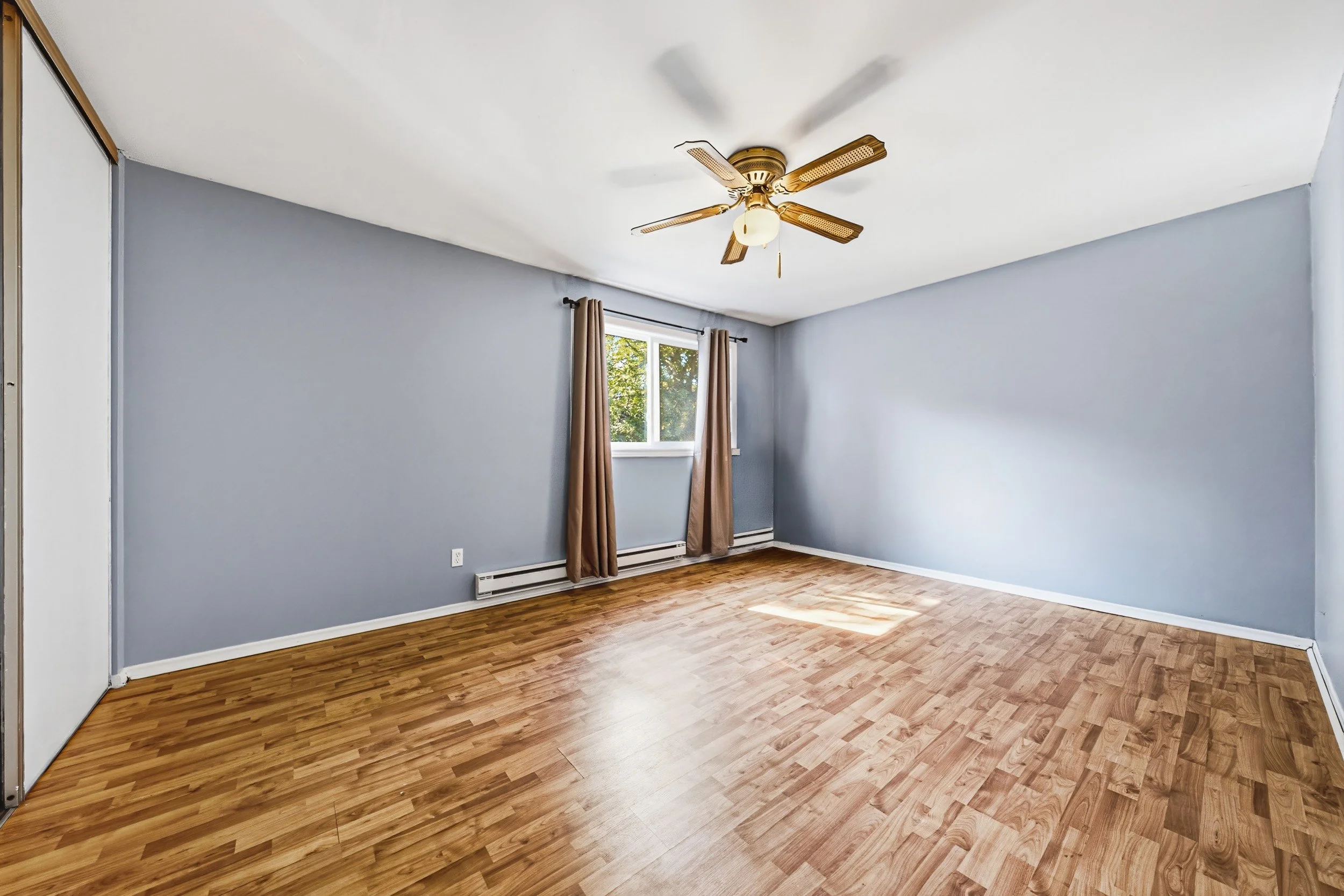 18 - 564 Sheraton Rd #14, Burlington.jpg