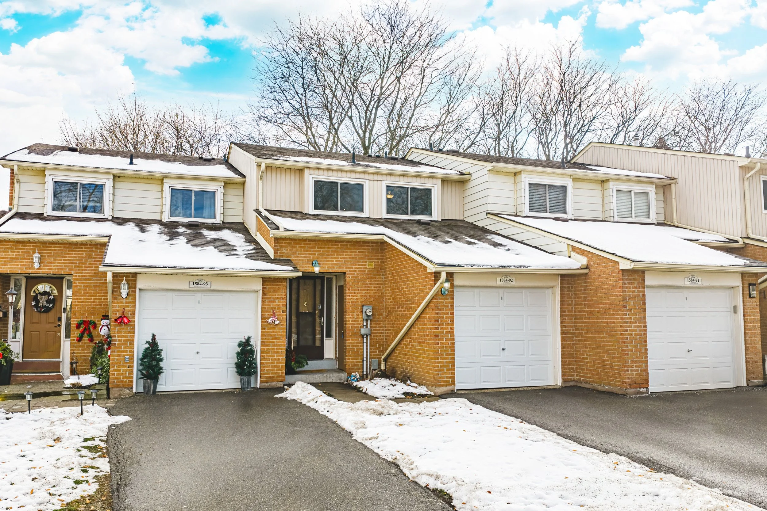 3 - 1584 Newlands Crescent #92, Burlington.jpg