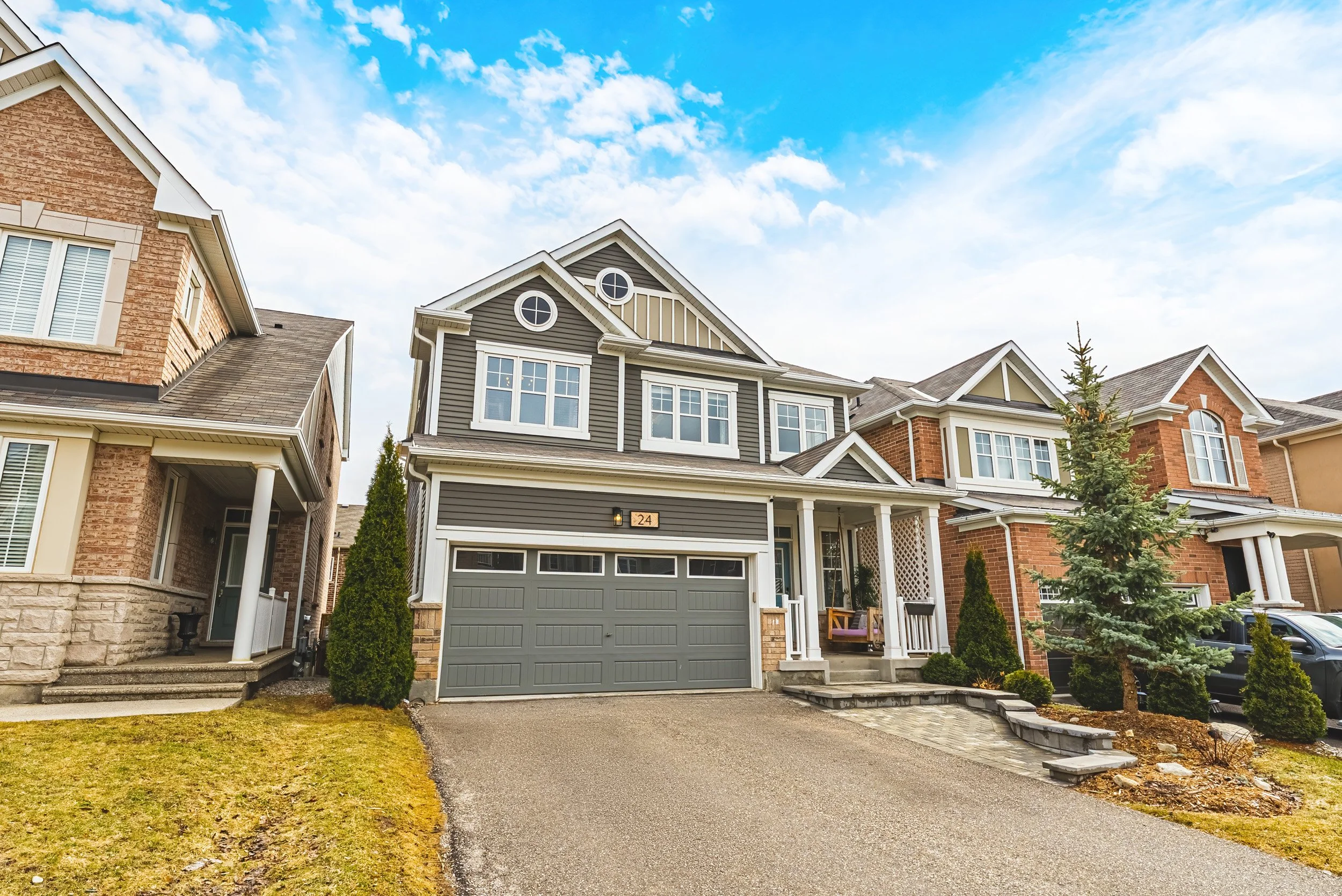 3 - 24 Stillwater Cres, Waterdown.jpg