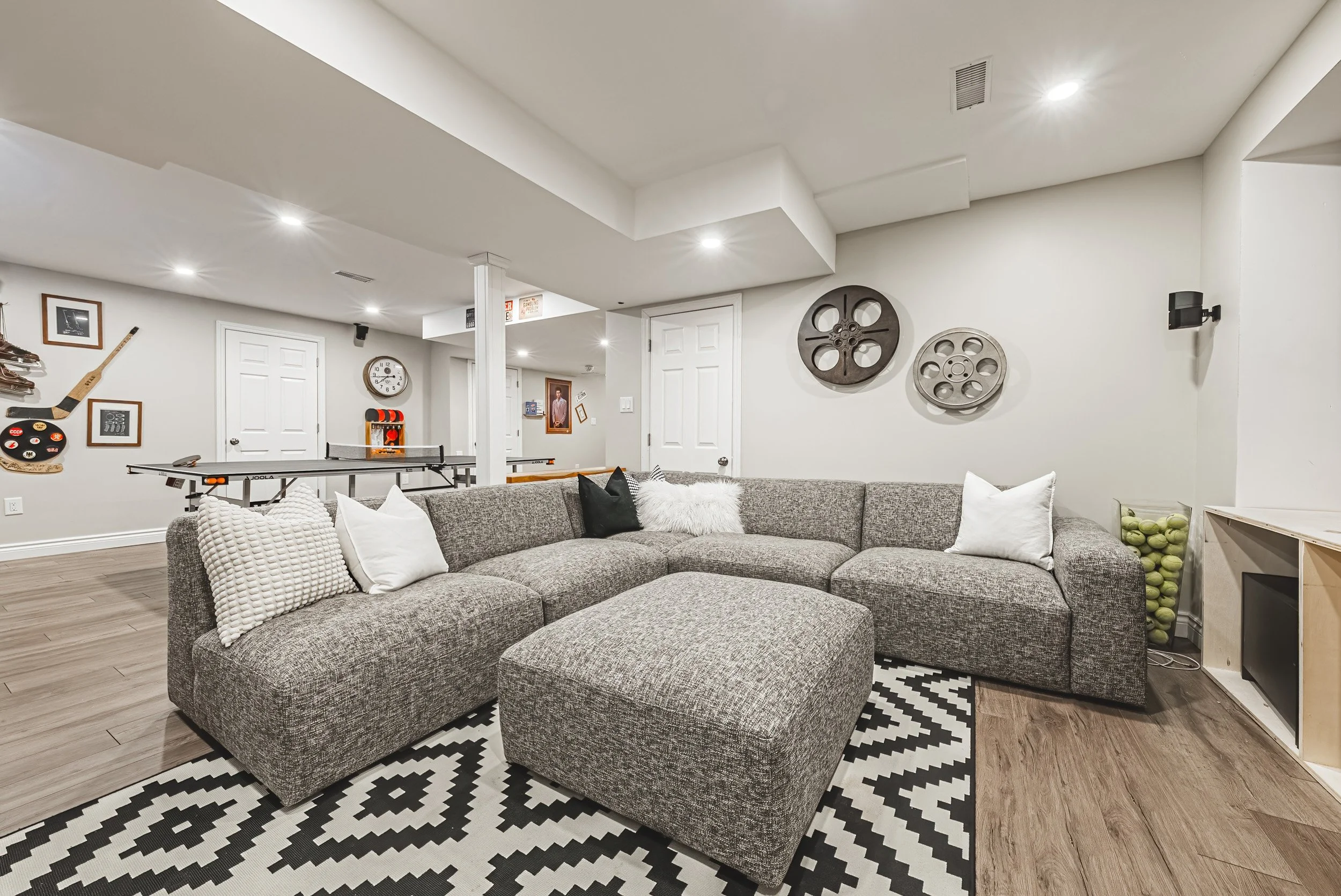 34 - 24 Stillwater Cres, Waterdown.jpg