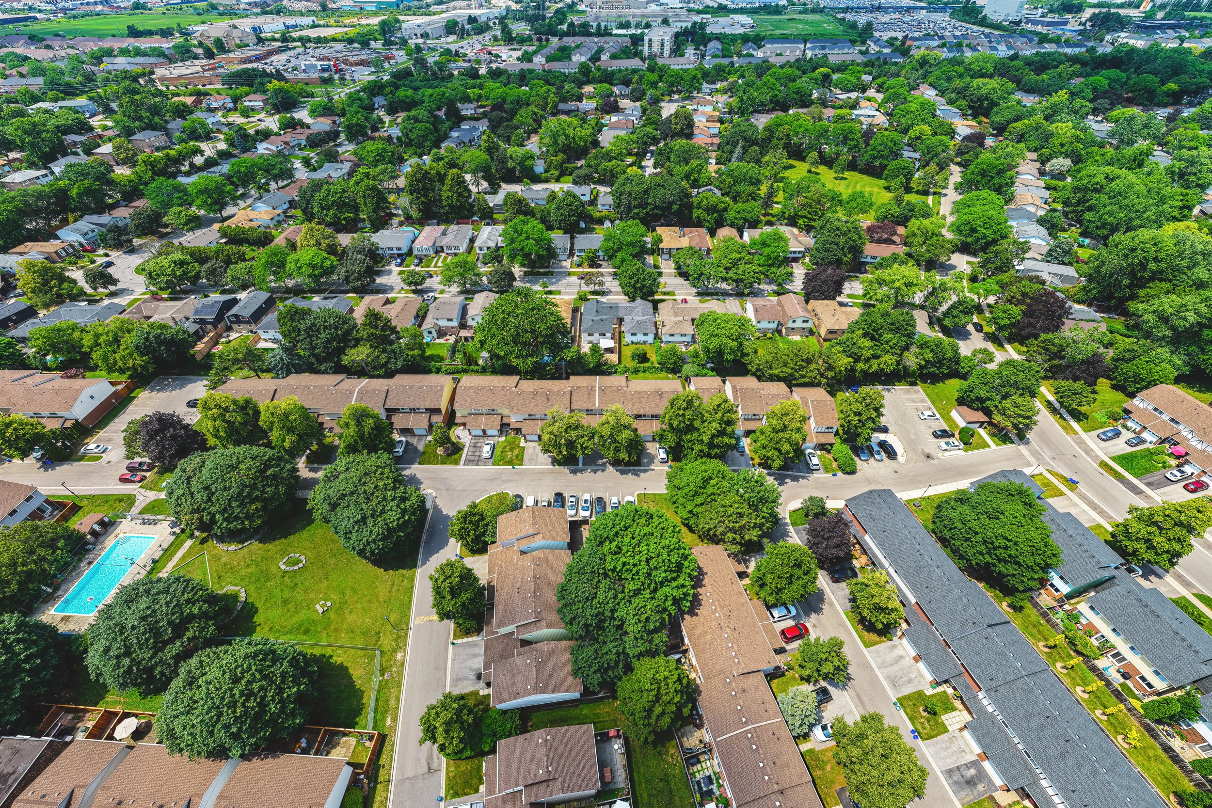 32 - 564 Sheraton Rd #14, Burlington.jpg