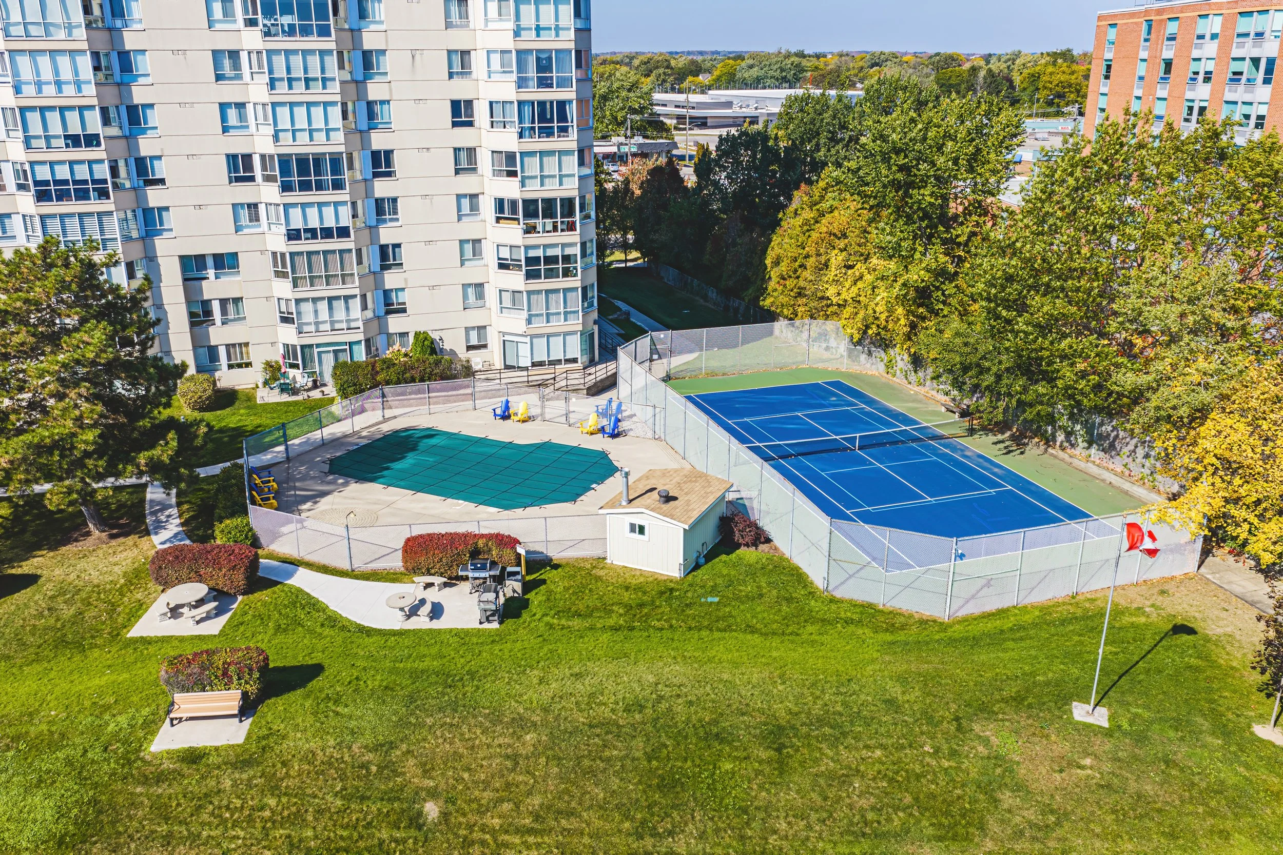 33 - 5280 Lakeshore Rd #912, Burlington.jpg