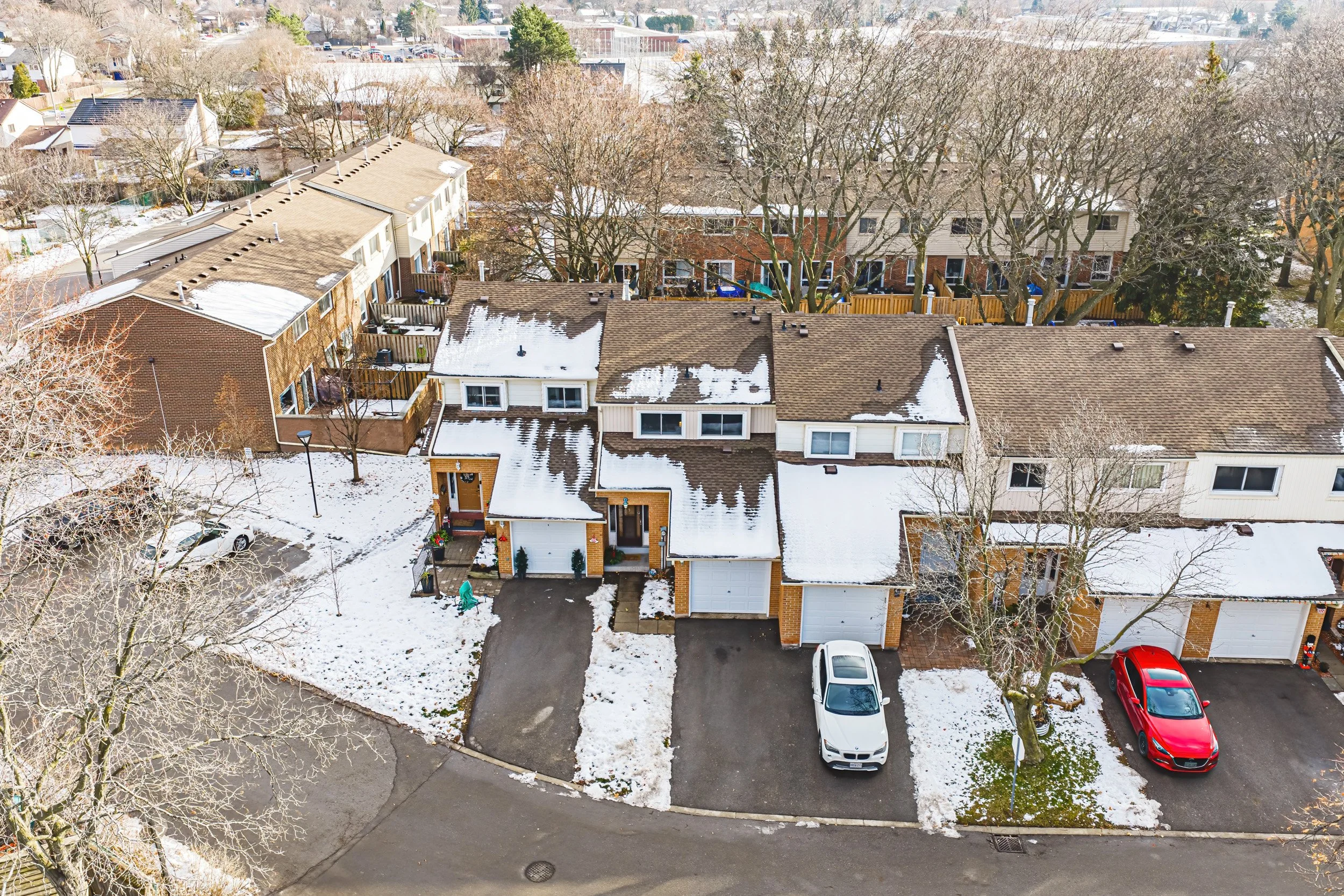 35 - 1584 Newlands Crescent #92, Burlington.jpg