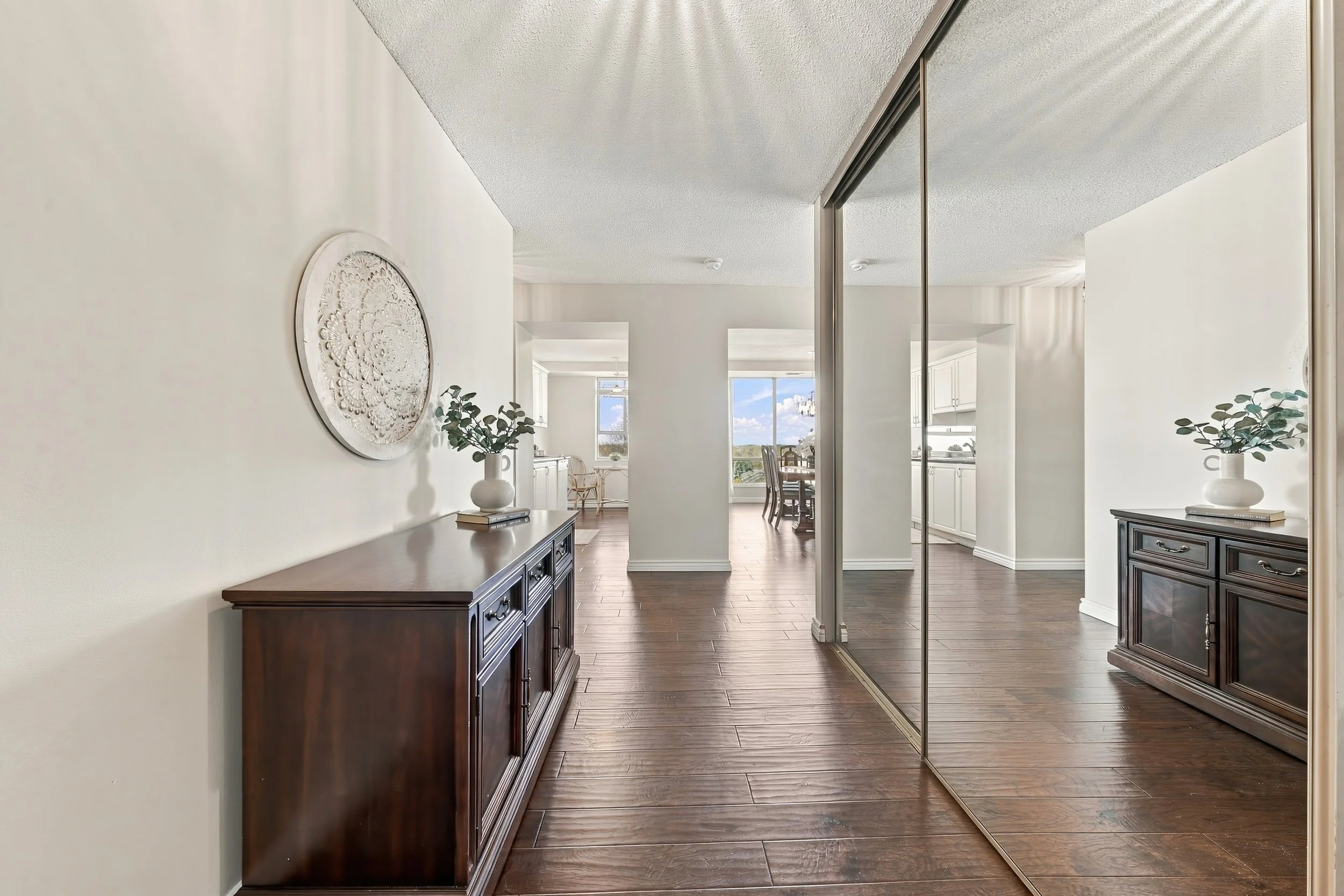 12 - 5280 Lakeshore Rd #912, Burlington.jpg